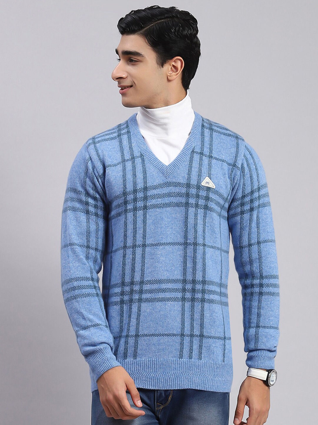 

Monte Carlo Checked V-Neck Woolen Pullover Sweater, Blue