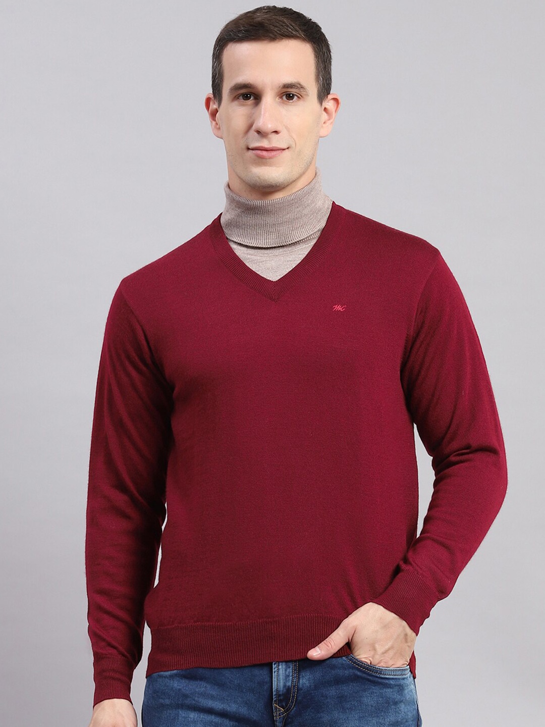 

Monte Carlo V-Neck Woolen Pullover Sweater, Maroon