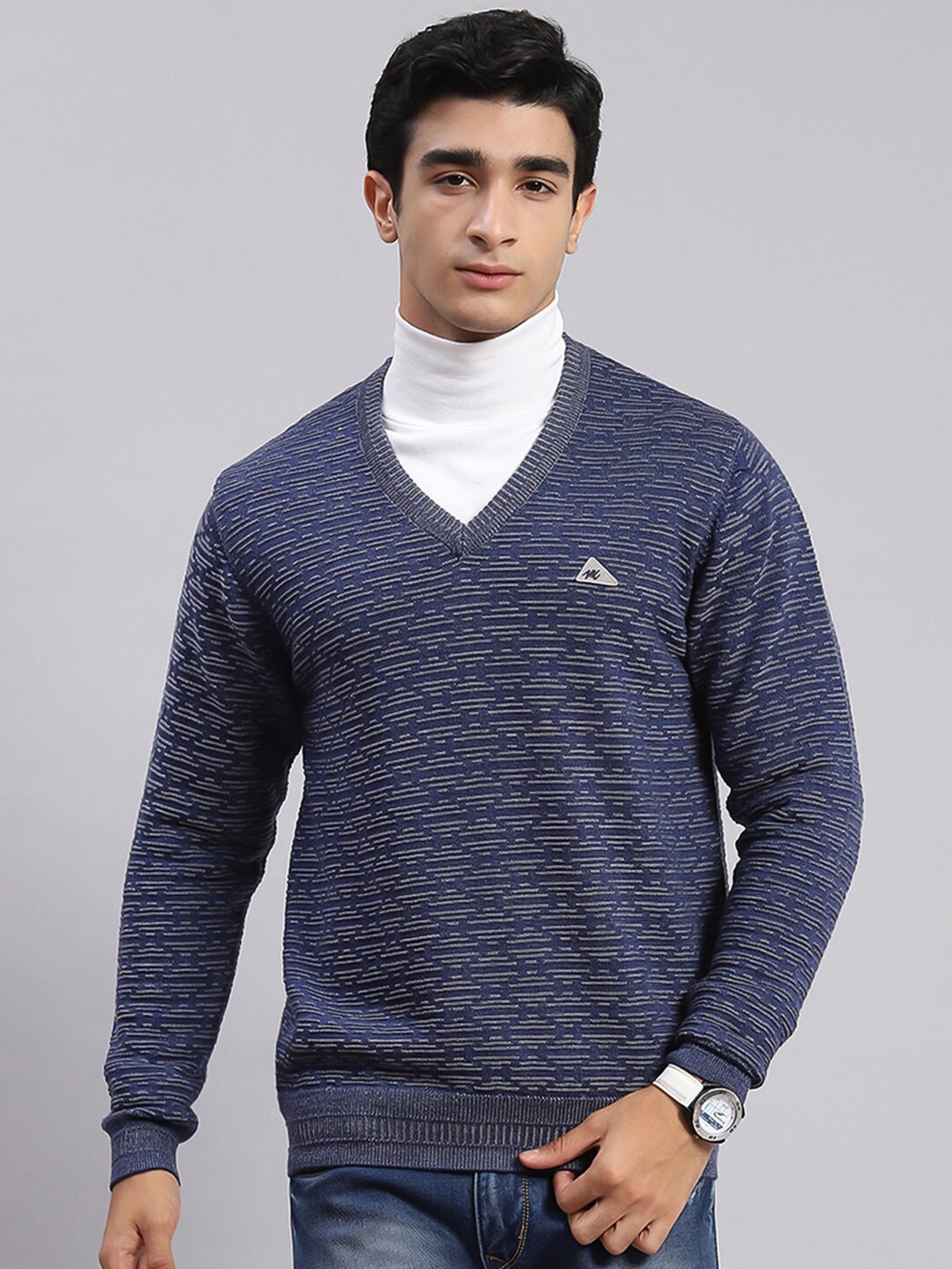 

Monte Carlo Self Design V-Neck Long Sleeves Woollen Pullover, Blue