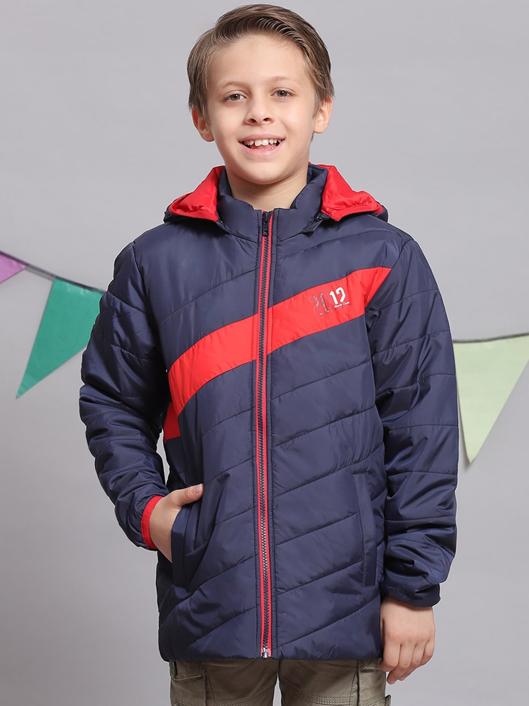 

Monte Carlo Boys Colourblocked Hooded Neck Lightweight Zip Detail Padded Jacket, Navy blue