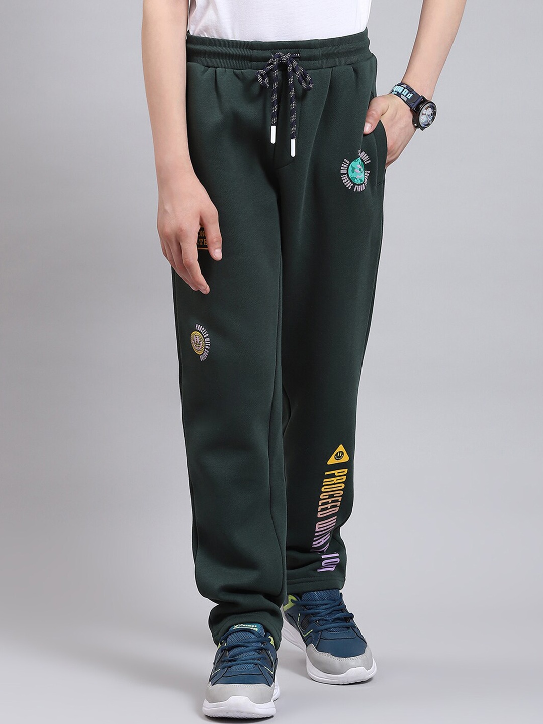 

Monte Carlo Boys Graphic Printed Mid-Rise Track Pants, Green