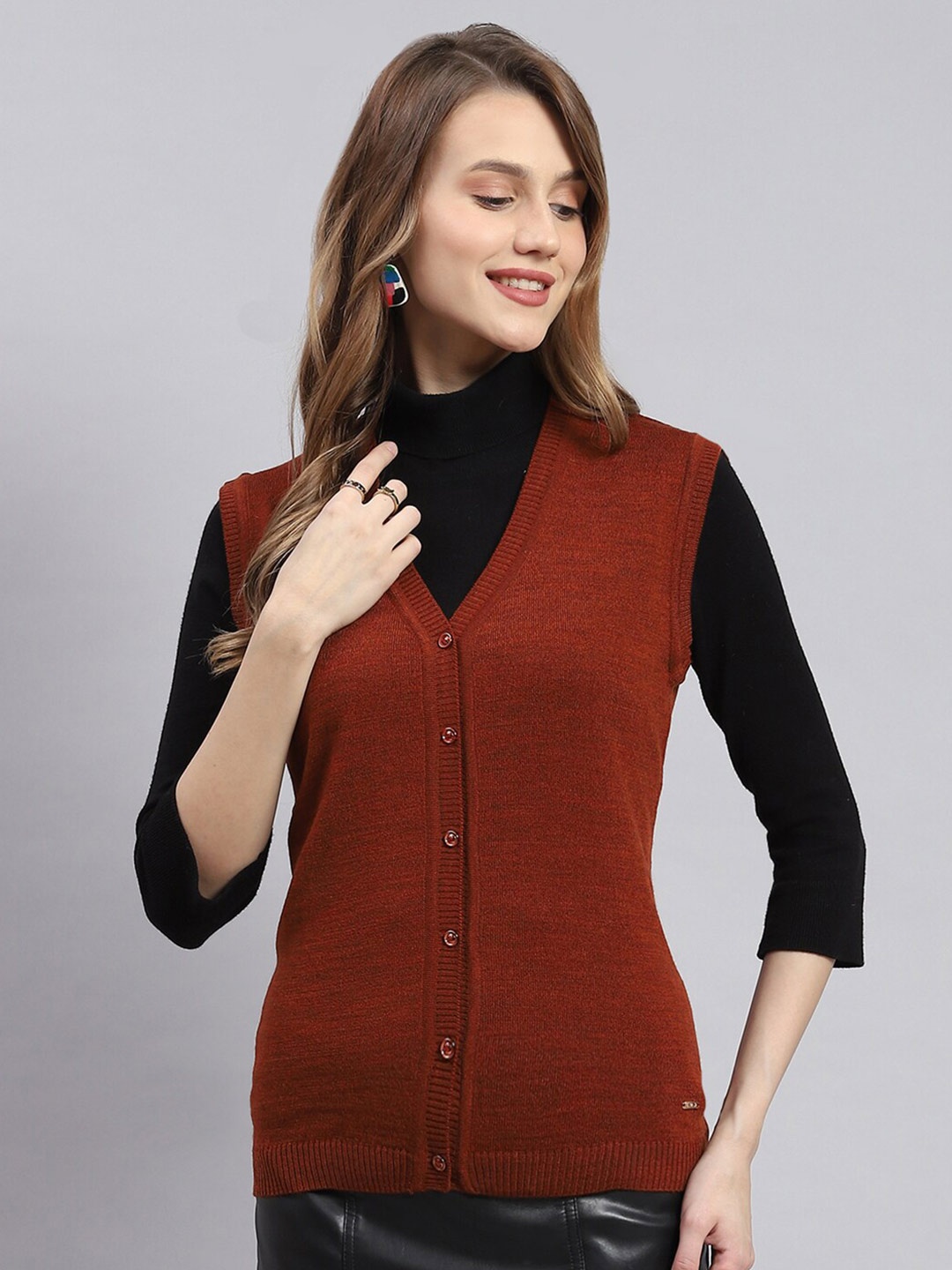 

Monte Carlo V-Neck Cardigan, Rust