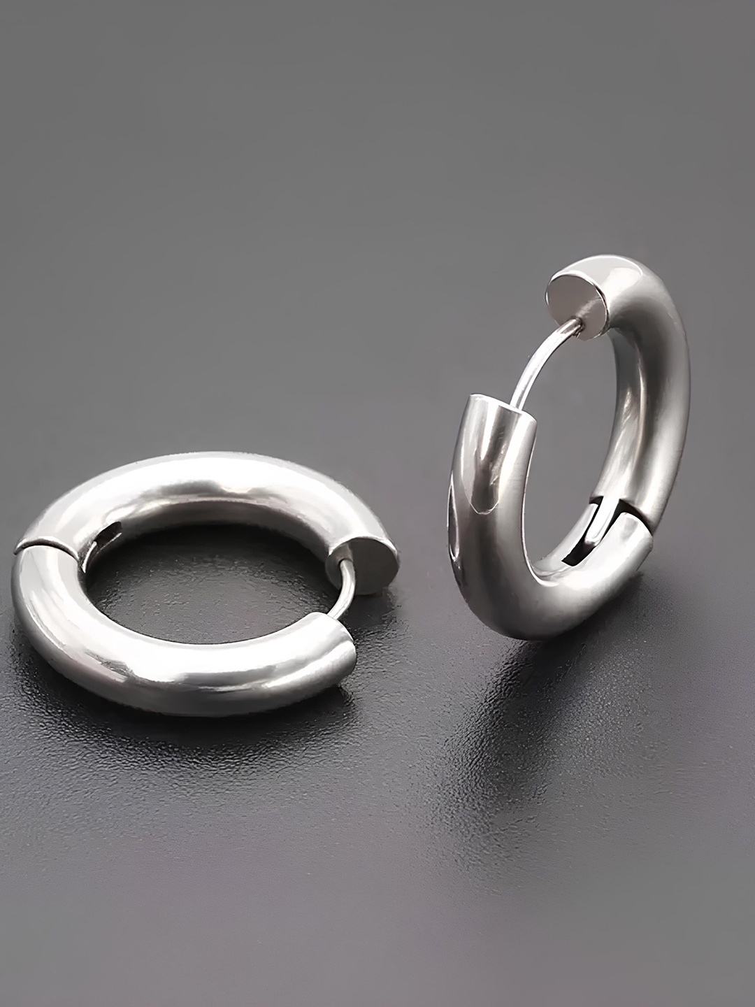 

KARISHMA KREATIONS Men Silver-Plated Stainless Steel Contemporary Hoop Earrings