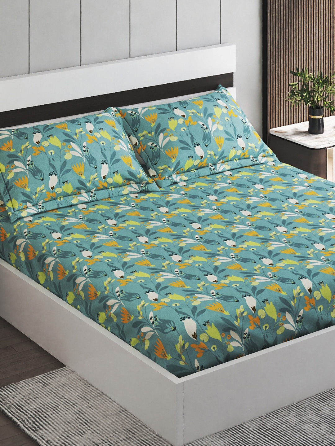 

Home Centre Harold Teal & Orange Printed 120 TC Queen Bedsheet with 2 Pillow Covers