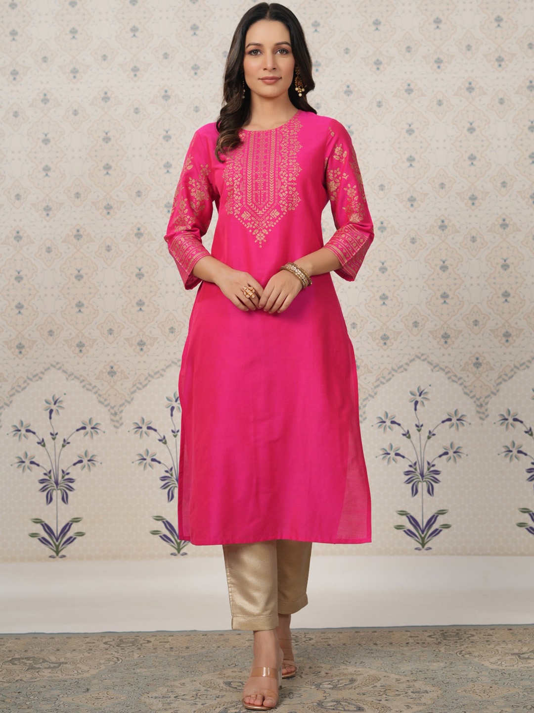 

Ode by House of Pataudi Ethnic Motifs Printed Straight Kurta, Pink
