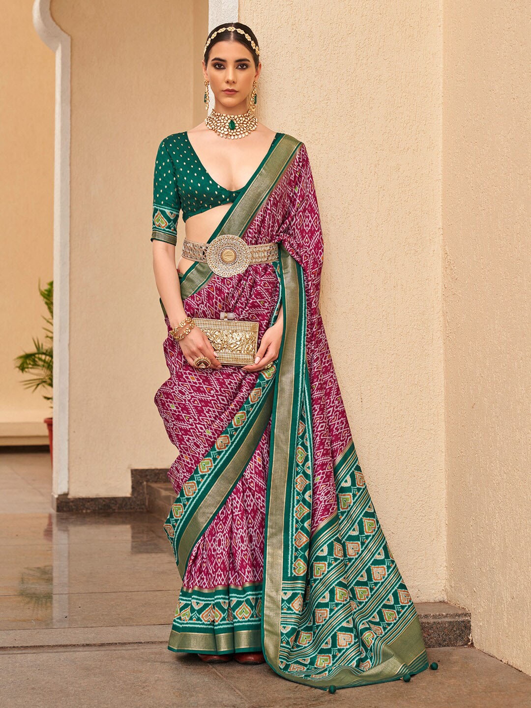 

Saree mall Ethnic Motifs Printed Patola Saree, Magenta