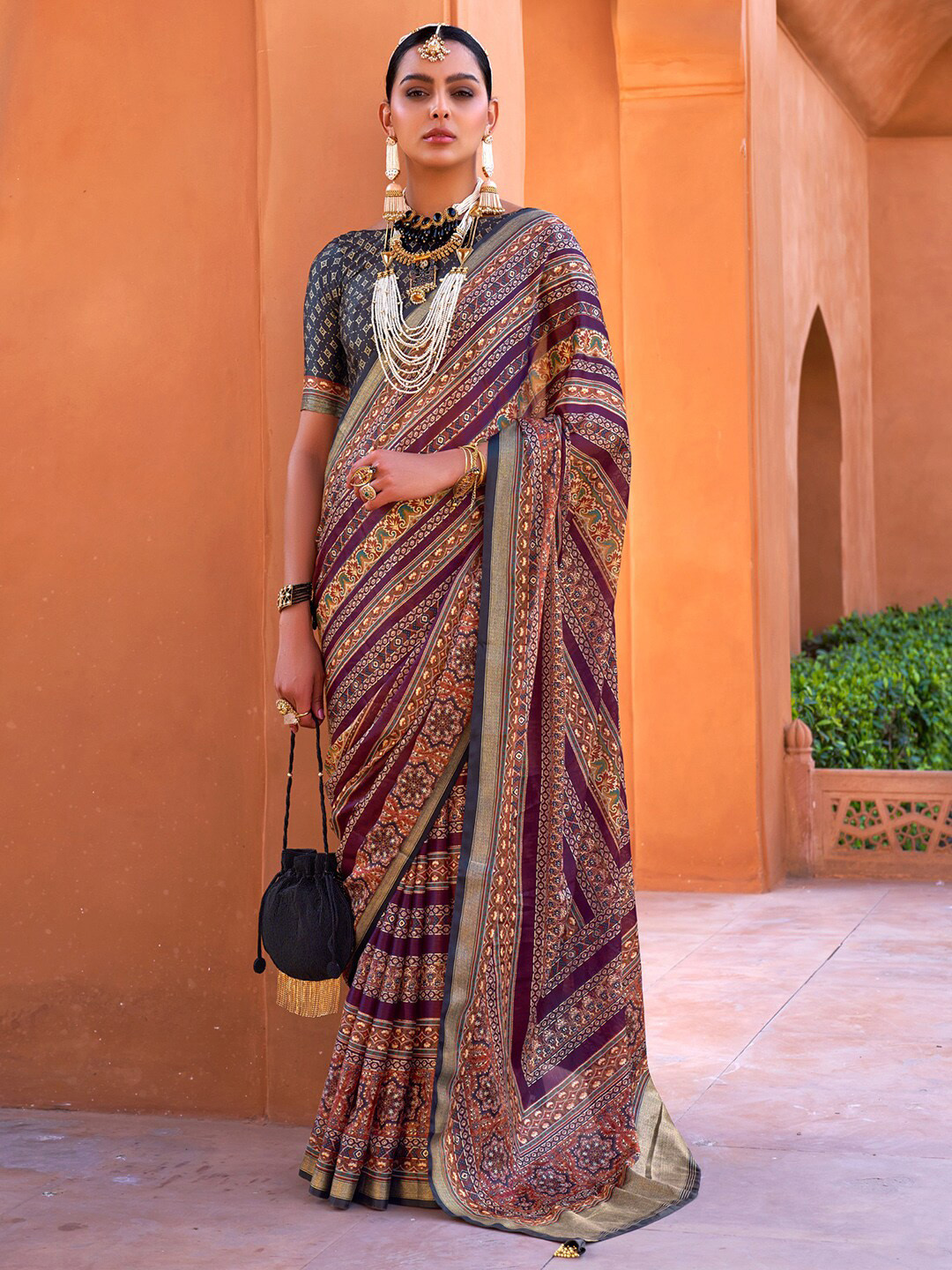 

Saree mall Ethnic Motifs Printed Zari Detail Sarees, Purple