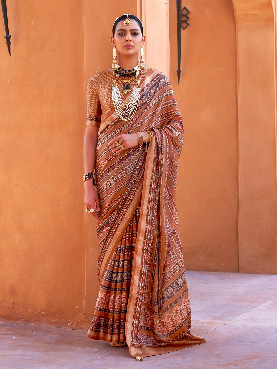 

Saree mall Ethnic Motifs Printed Zari Detail Sarees, Brown