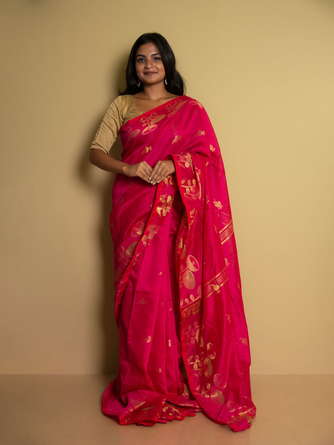 

SARIKA Floral Printed Zari Saree, Pink