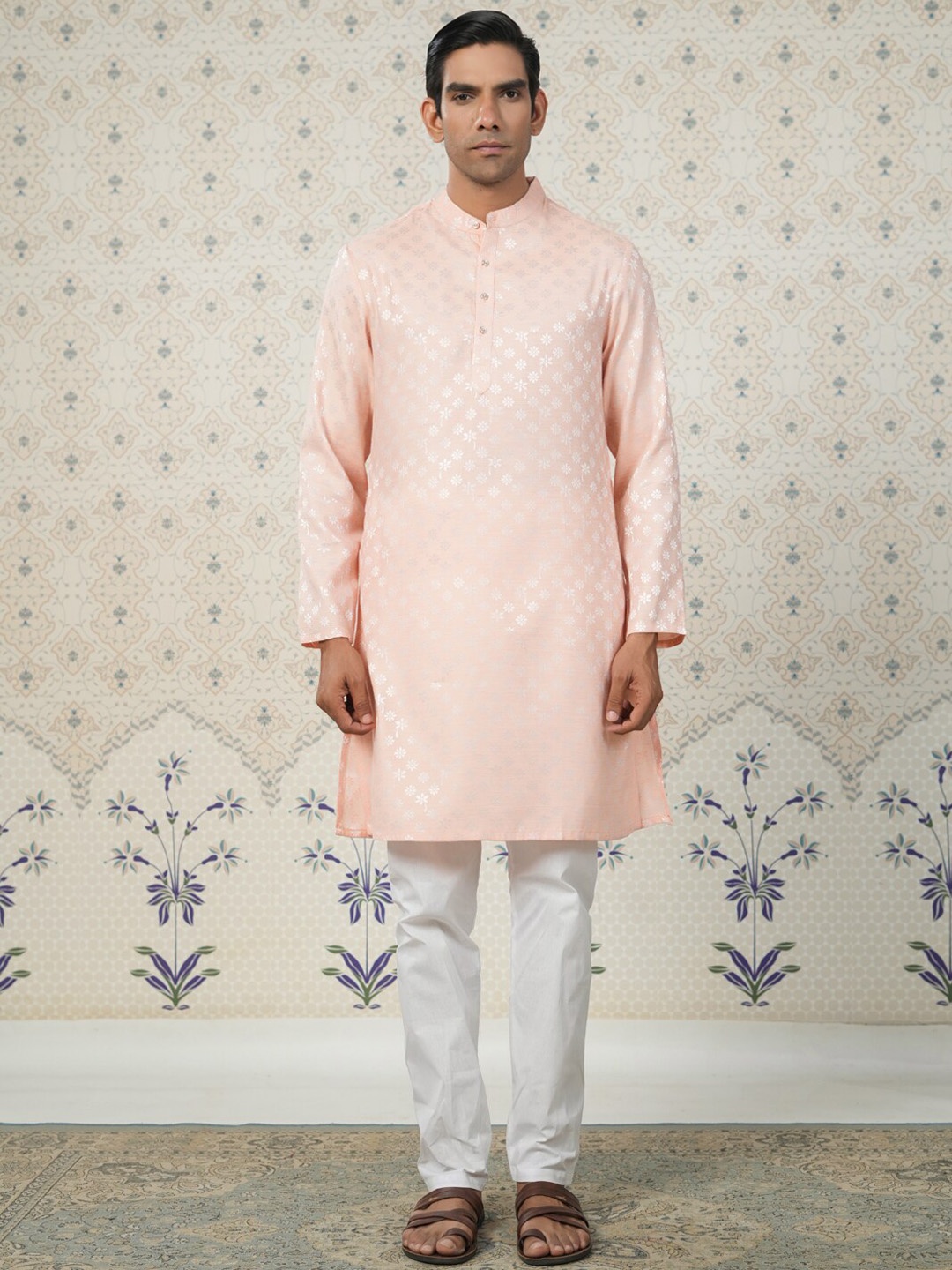 

Ode by House of Pataudi Floral Woven Design Mandarin Collar Straight Kurta, Pink
