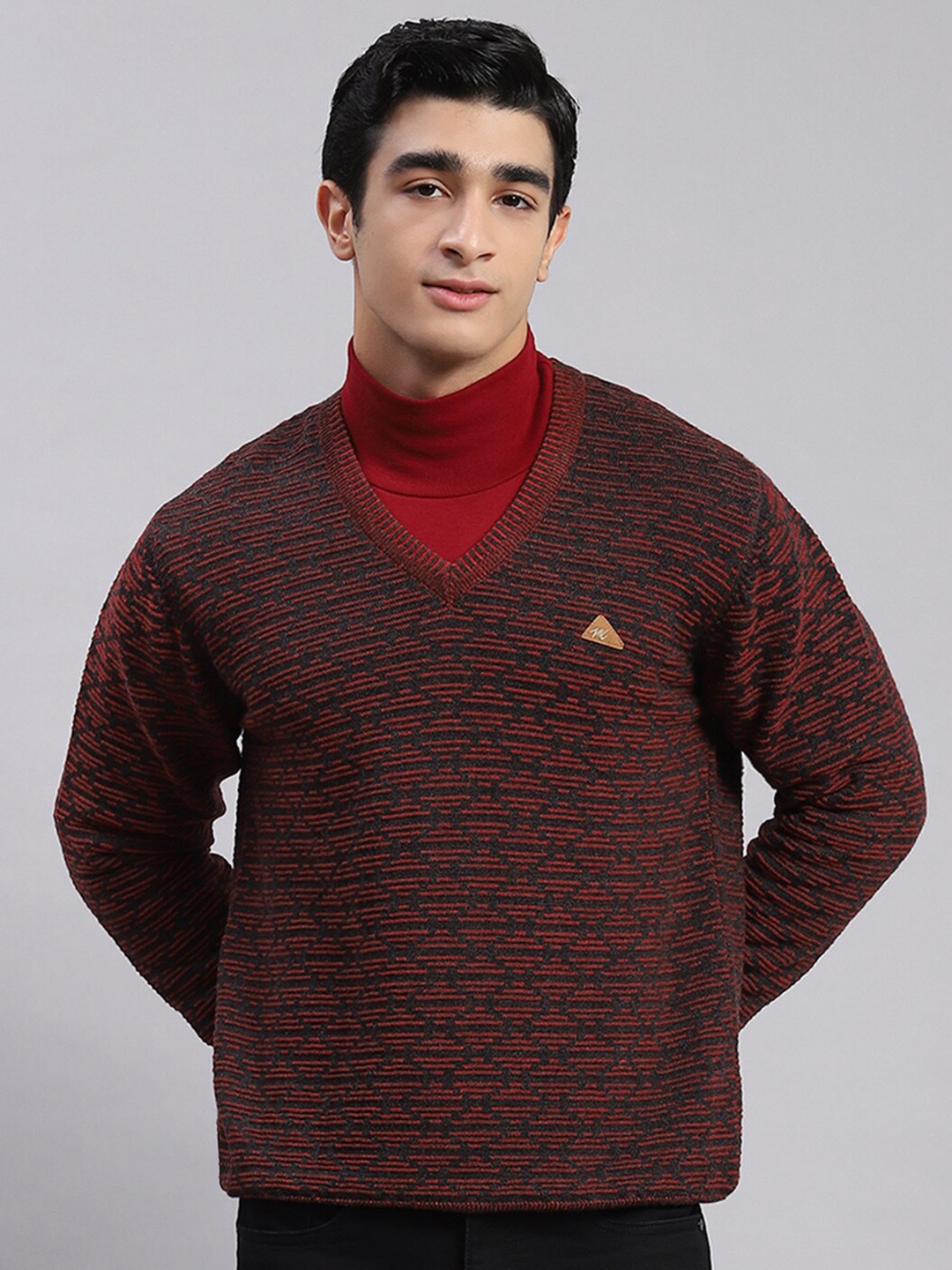 

Monte Carlo V- Neck Geometric Self Design Pure Woollen Pullover, Maroon