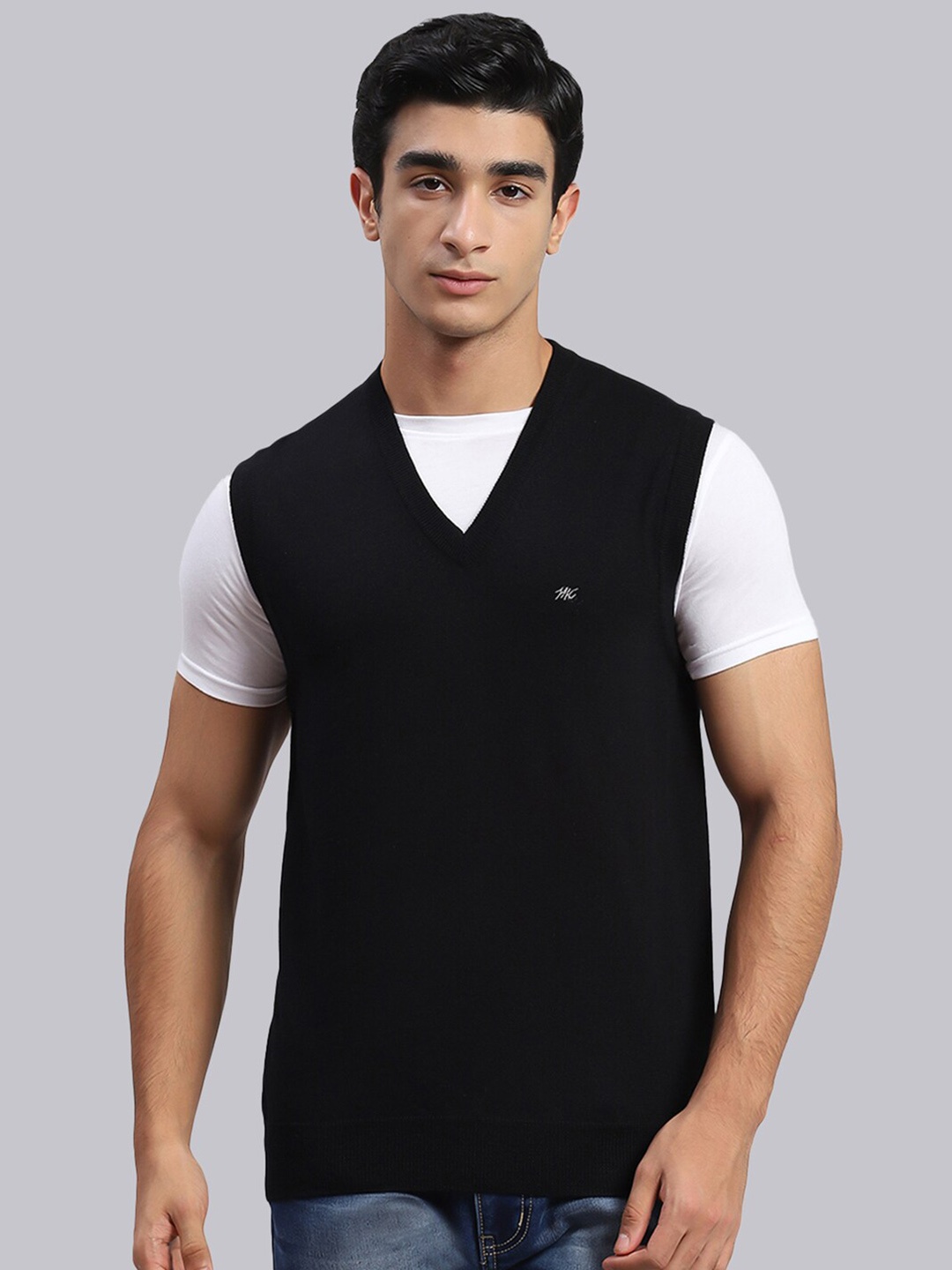 

Monte Carlo V-Neck Woollen Sweater Vest, Black
