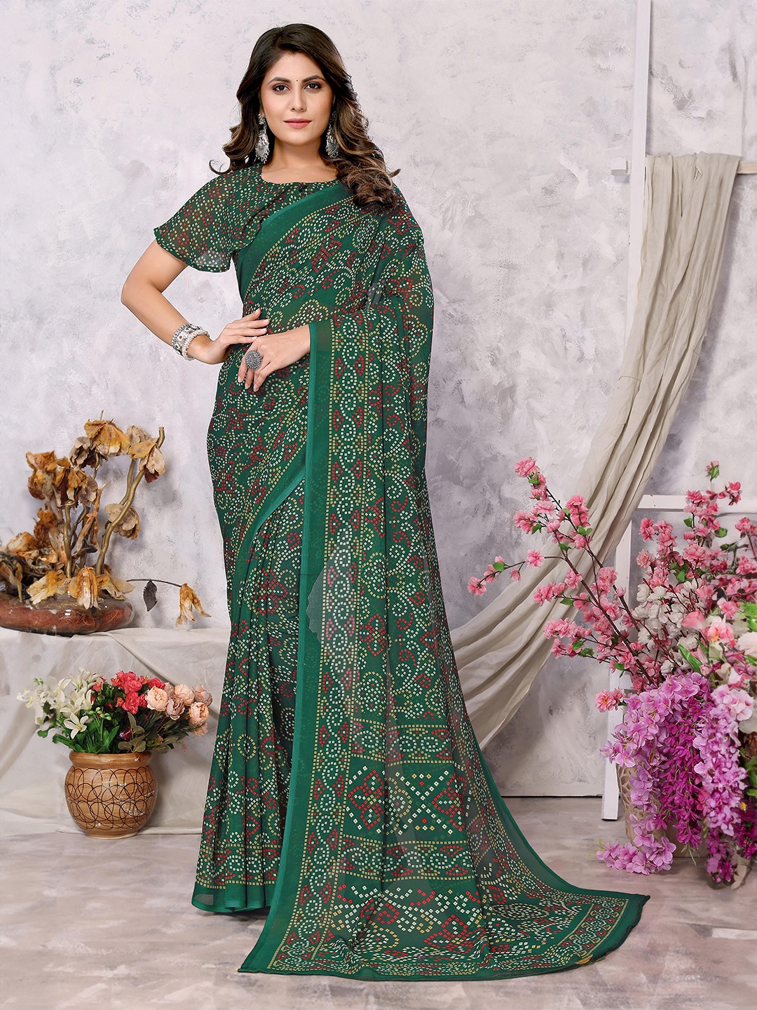 

KALINI Ethnic Motifs Printed Saree, Green