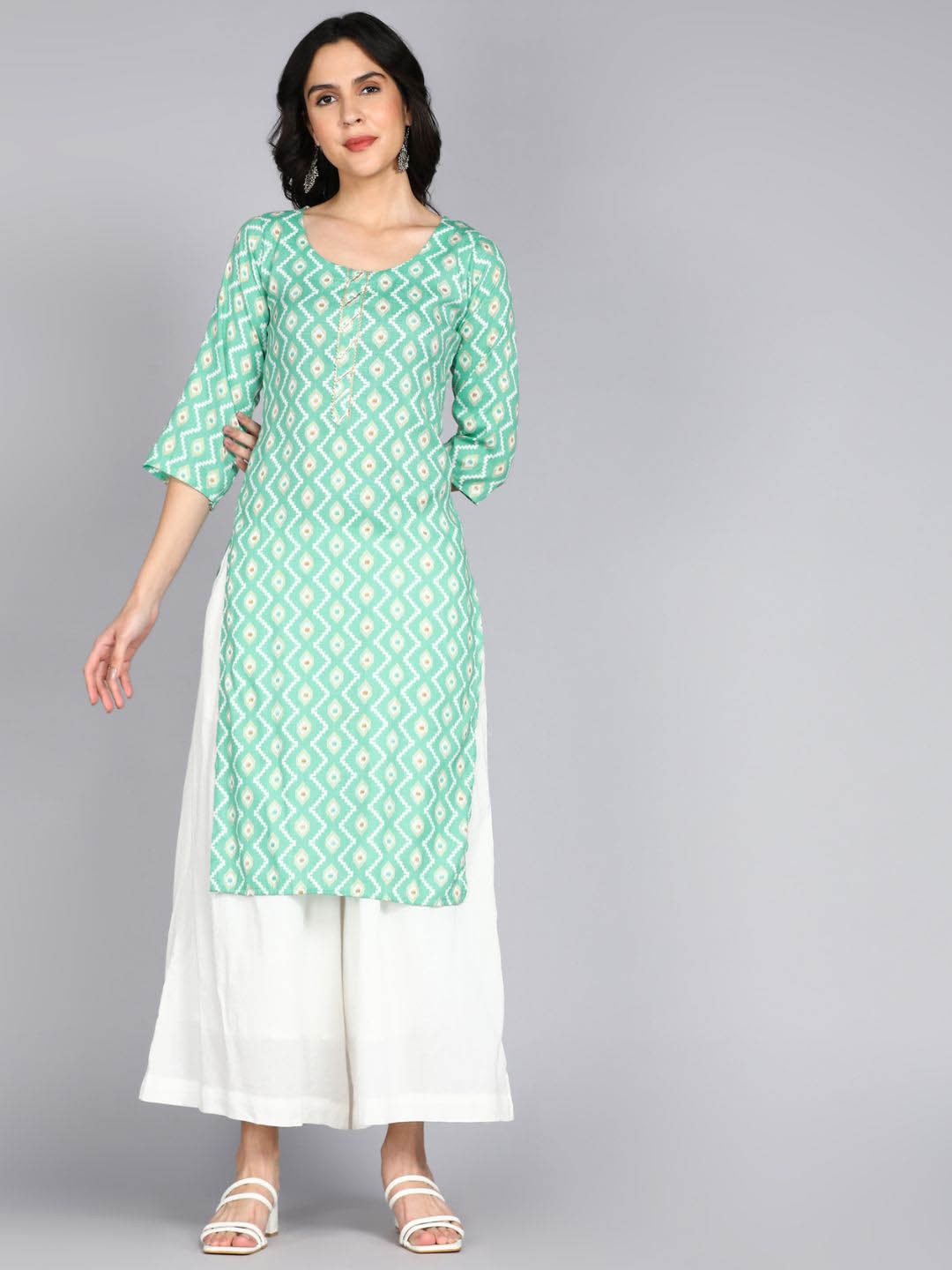 

ftDiva Ethnic Motifs Printed Gotta Patti Straight Kurta, Sea green