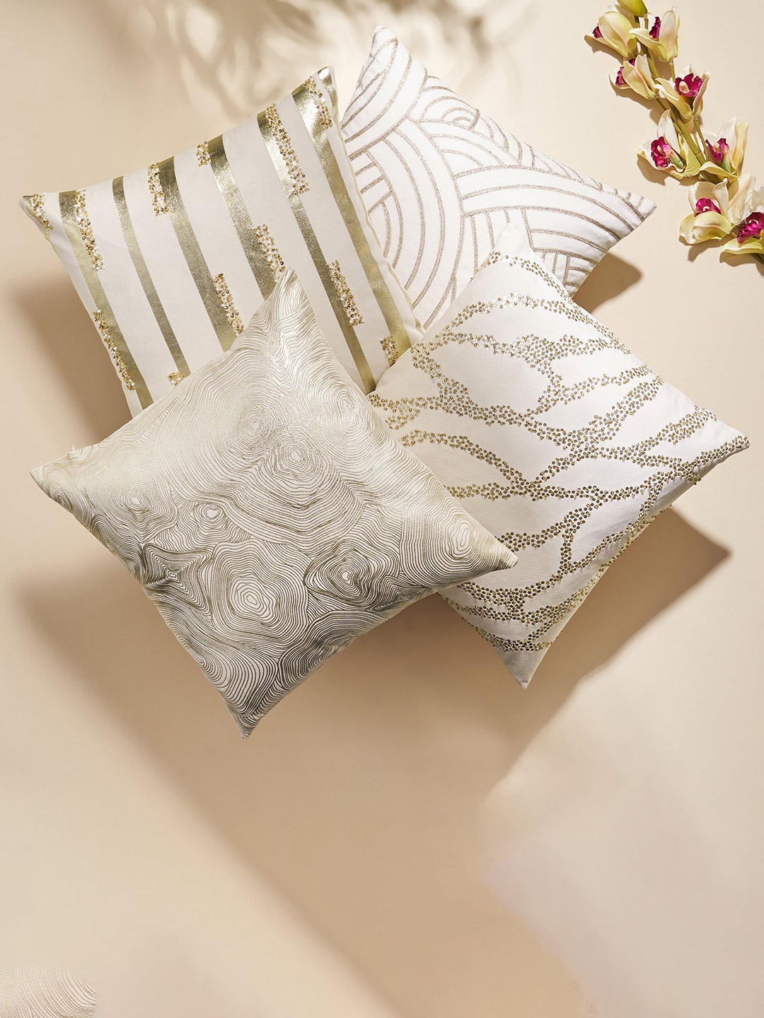 

Home Centre Gold-Toned & White Geometric Square Cushion Cover
