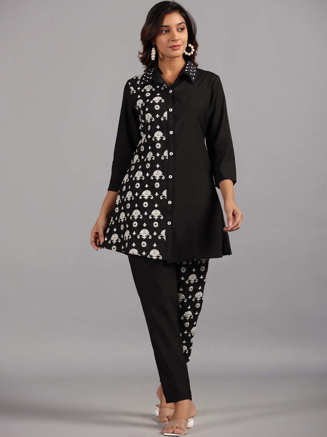 

Amchoor Embroidered Top & Trousers, Black