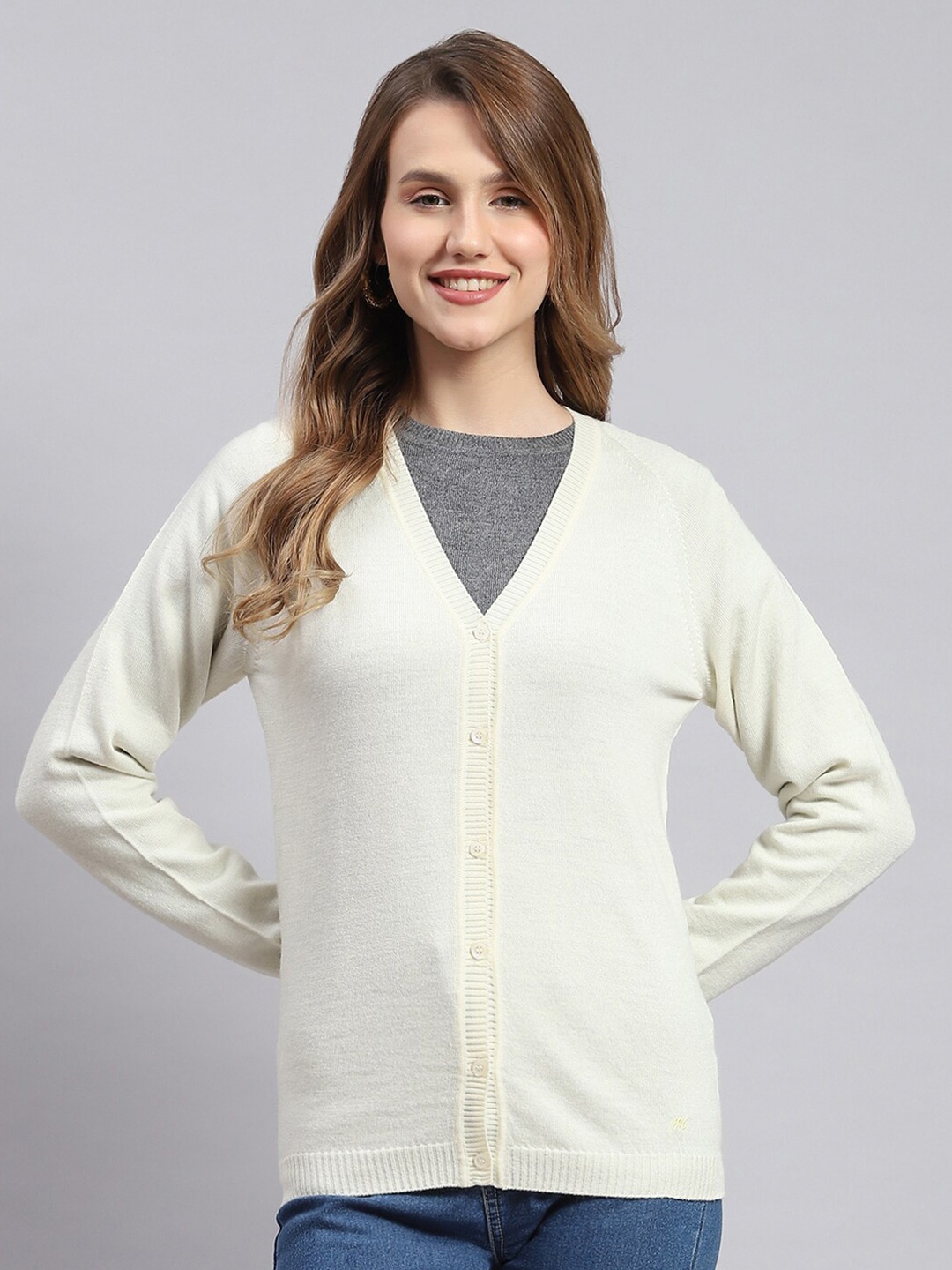 

Monte Carlo Women V-Neck Woollen Cardigan, Off white