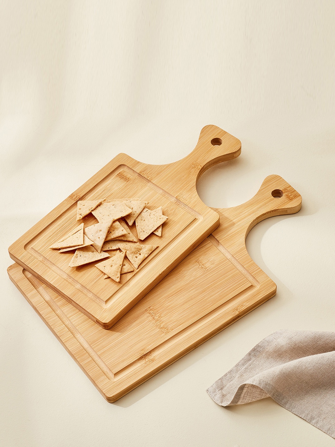 

Home Centre Brown 2 Pieces Bamboo Serving Platters