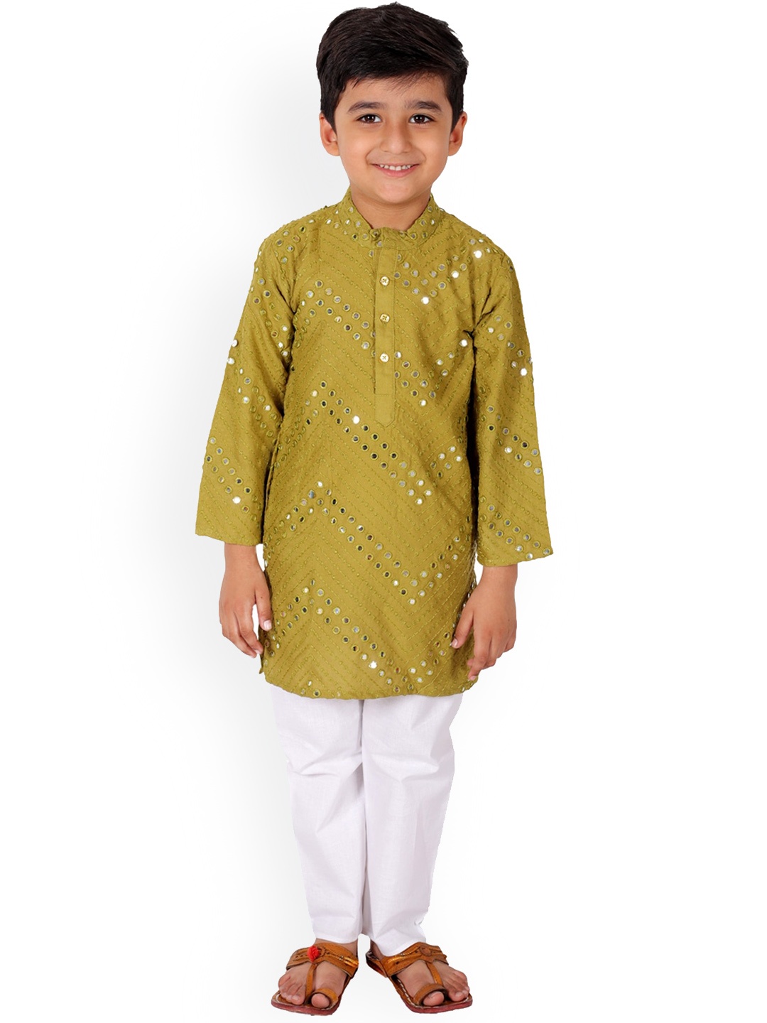 

Superminis Boys Chevron Embroidered Regular Mirror Work Kurta with Trousers, Olive