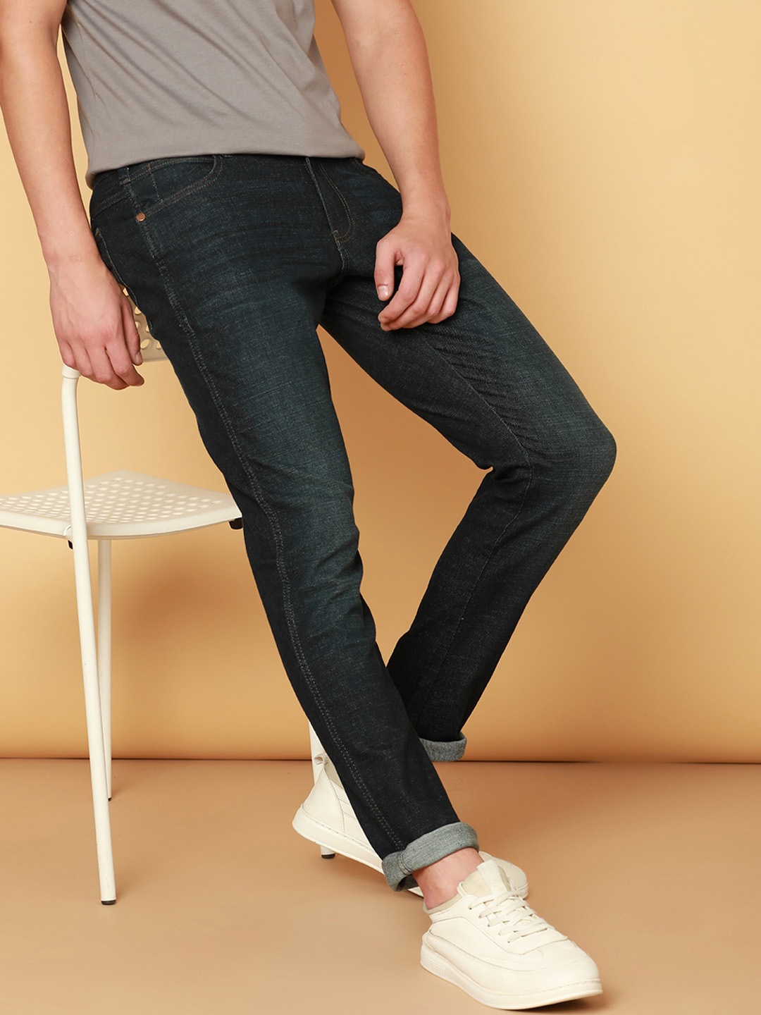 

Wrangler Men Vegas Skinny Fit Light Fade Clean look Stretchable Jeans, Blue