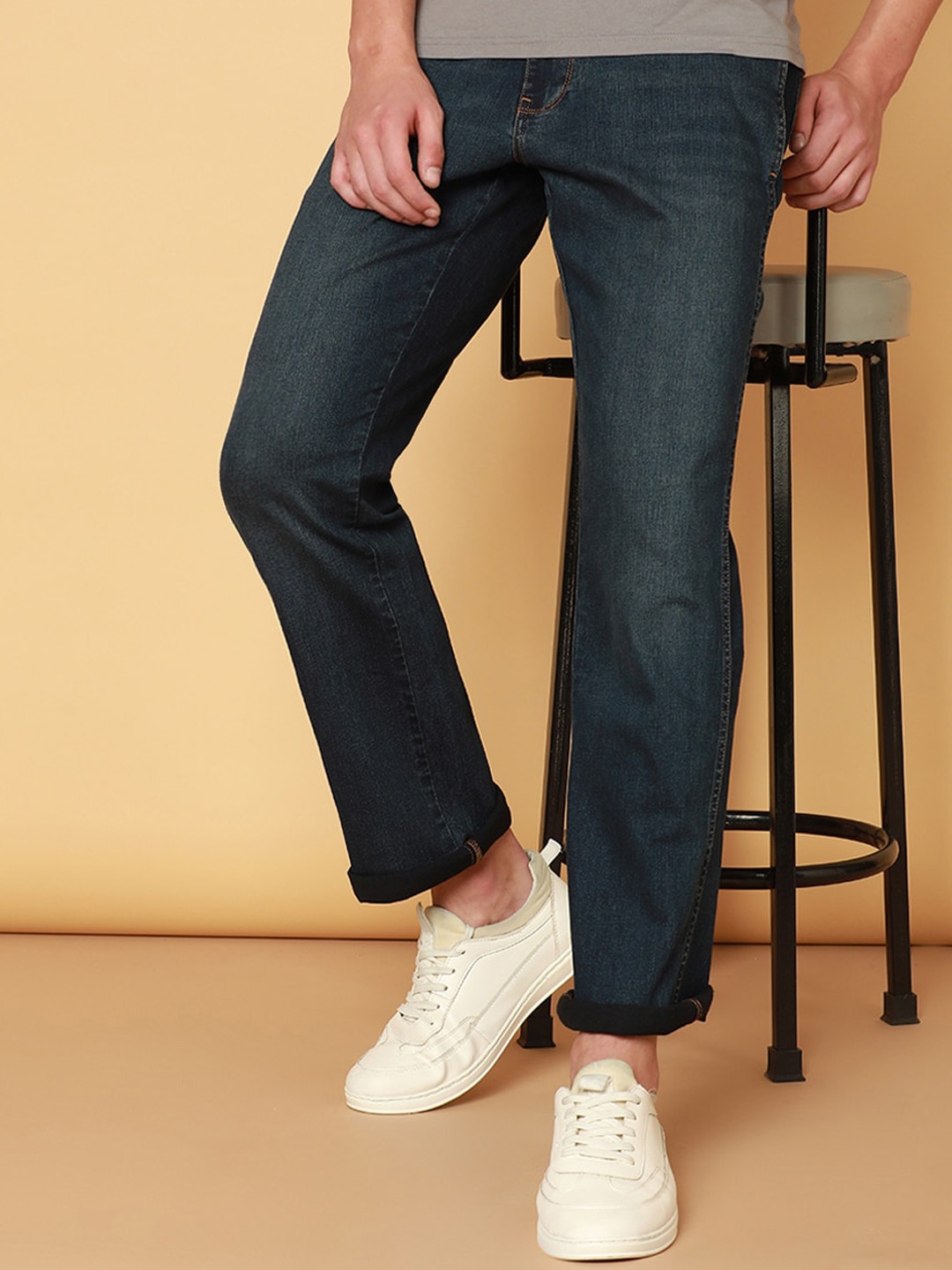 

Wrangler Men Millard Light Fade Stretchable Cotton Jeans, Blue