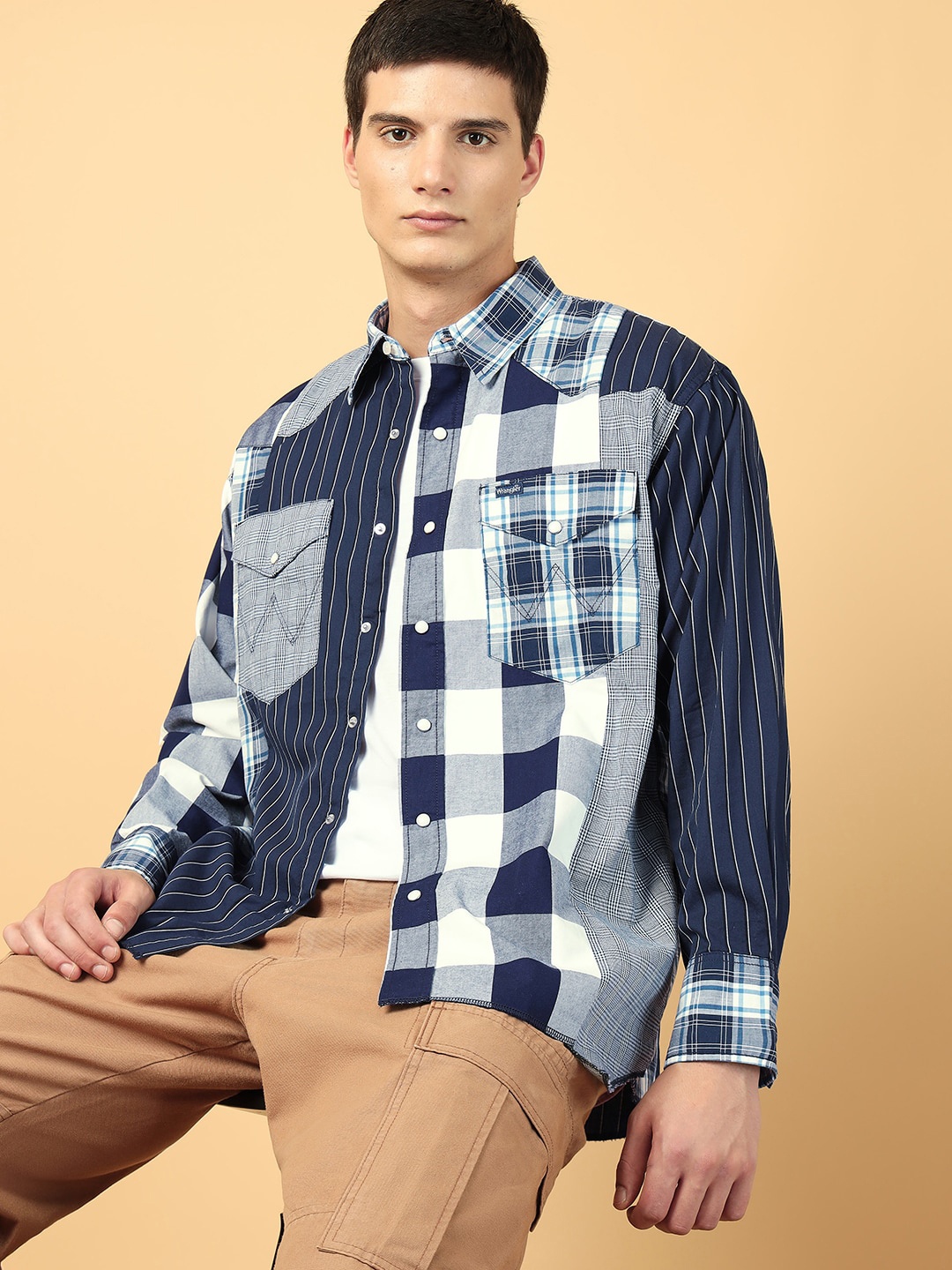 

Wrangler Checked Relaxed Cotton Casual Shirt, Navy blue