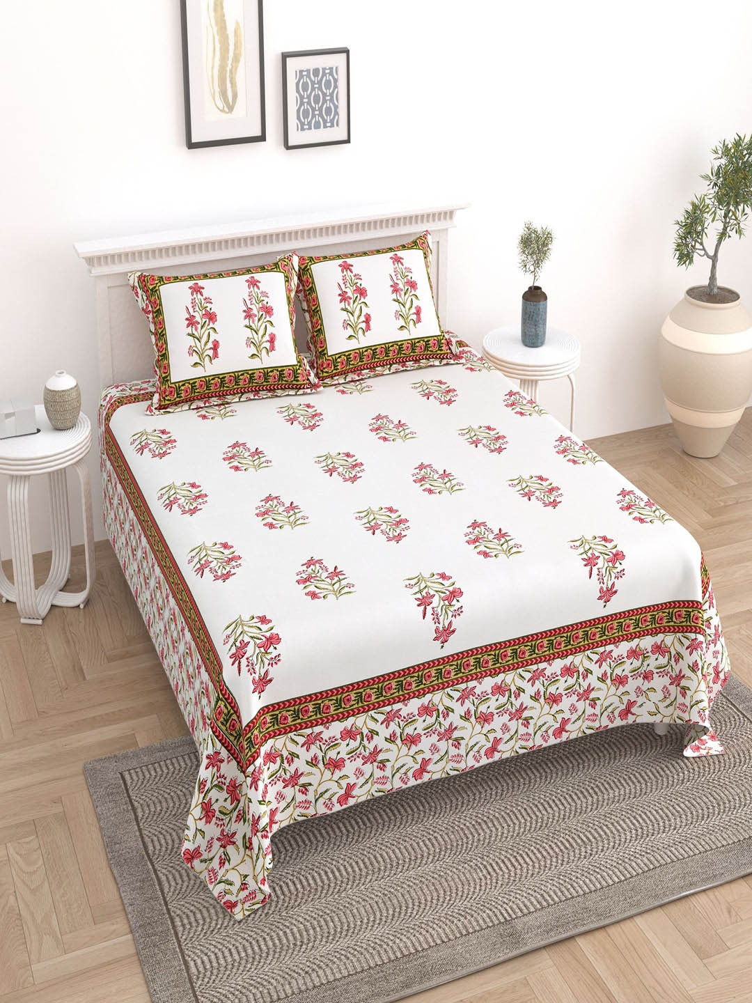

UNIQCHOICE Beige & Pink Floral Cotton 180 TC King Bedsheet With 2 Pillow Covers