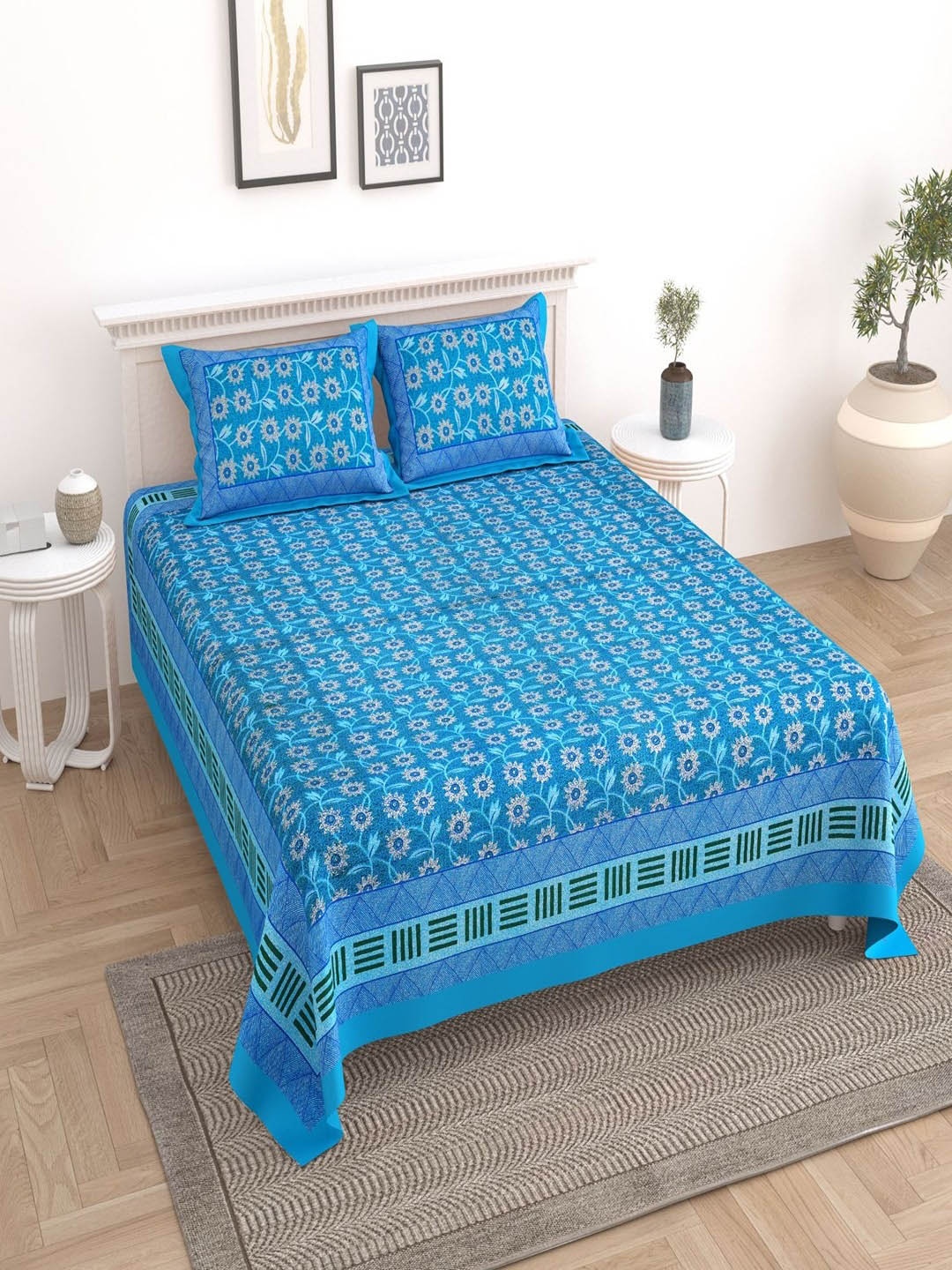 

UNIQCHOICE Blue & Beige Floral Cotton 180 TC King Bedsheet With 2 Pillow Covers