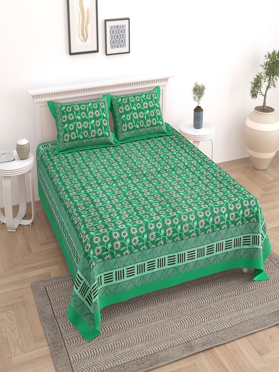 UNIQCHOICE Green & Green Floral Pure Cotton 180 TC King Bedsheet with 2 Pillow Covers