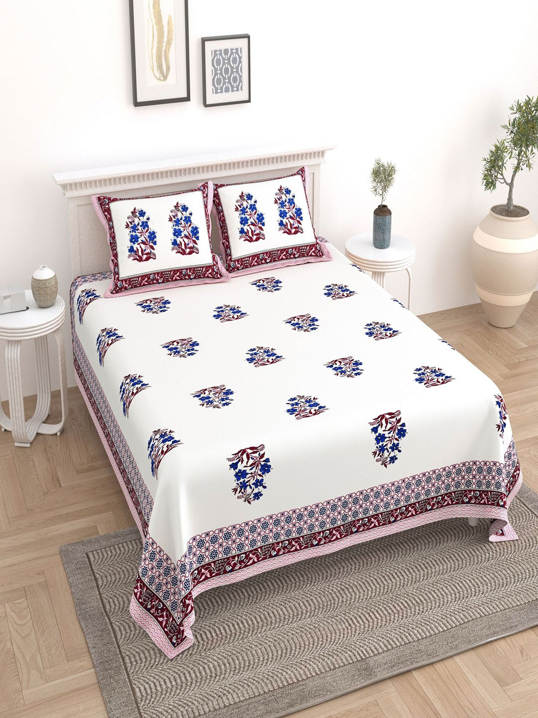

UNIQCHOICE White & Blue Floral Cotton 180 TC King Bedsheet With 2 Pillow Covers