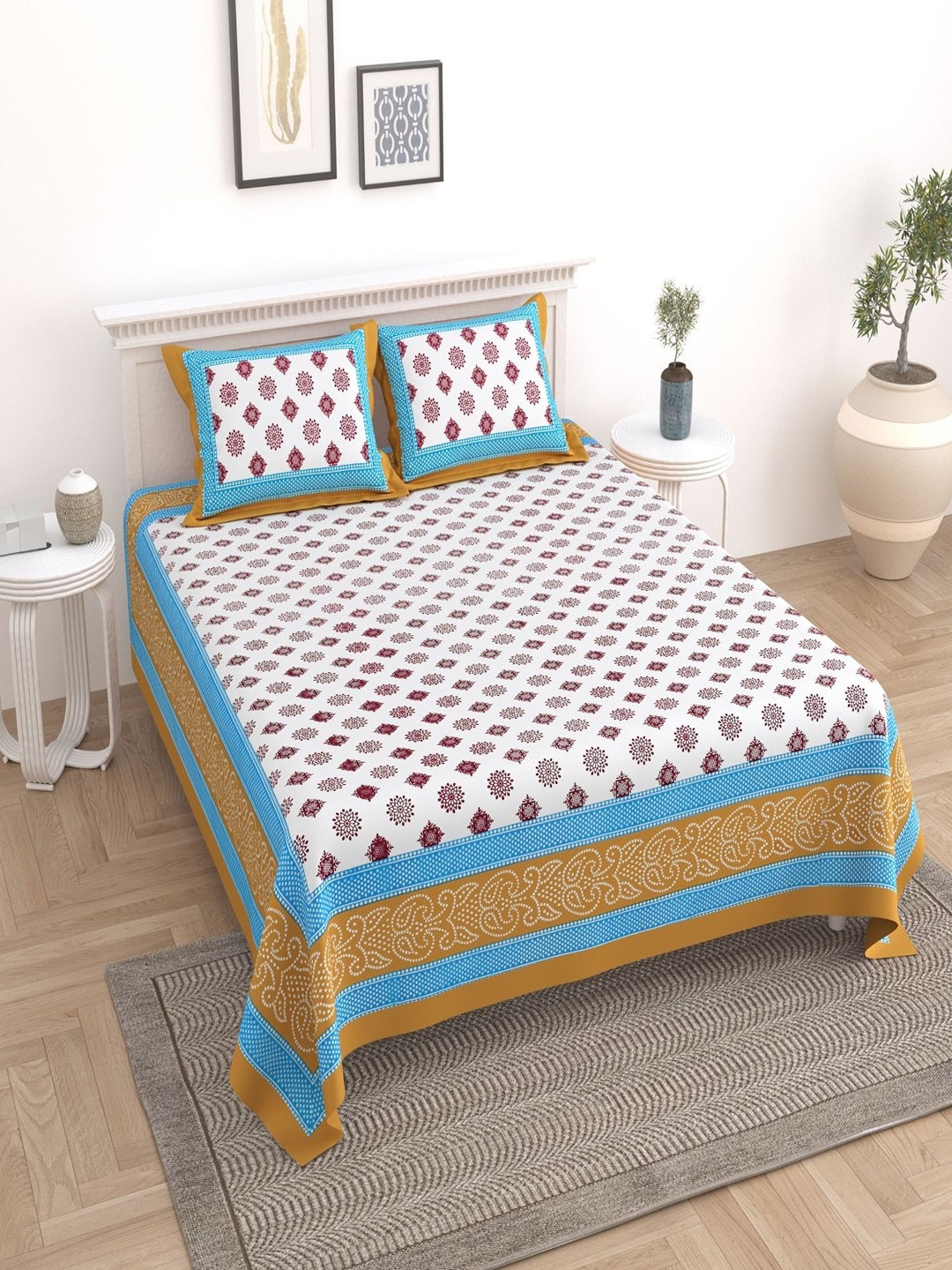 

UNIQCHOICE White & Brown Pure Cotton 180 TC King Bedsheet with 2 Pillow Covers
