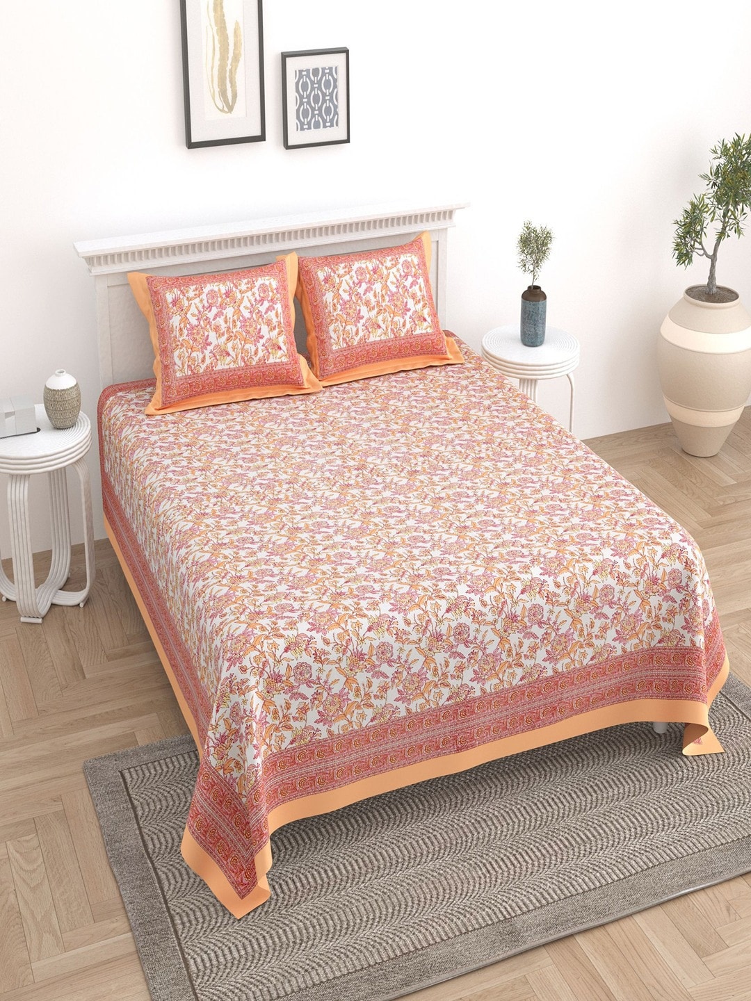 

UNIQCHOICE Orange & White Pure Cotton 180 TC King Bedsheet with 2 Pillow Covers