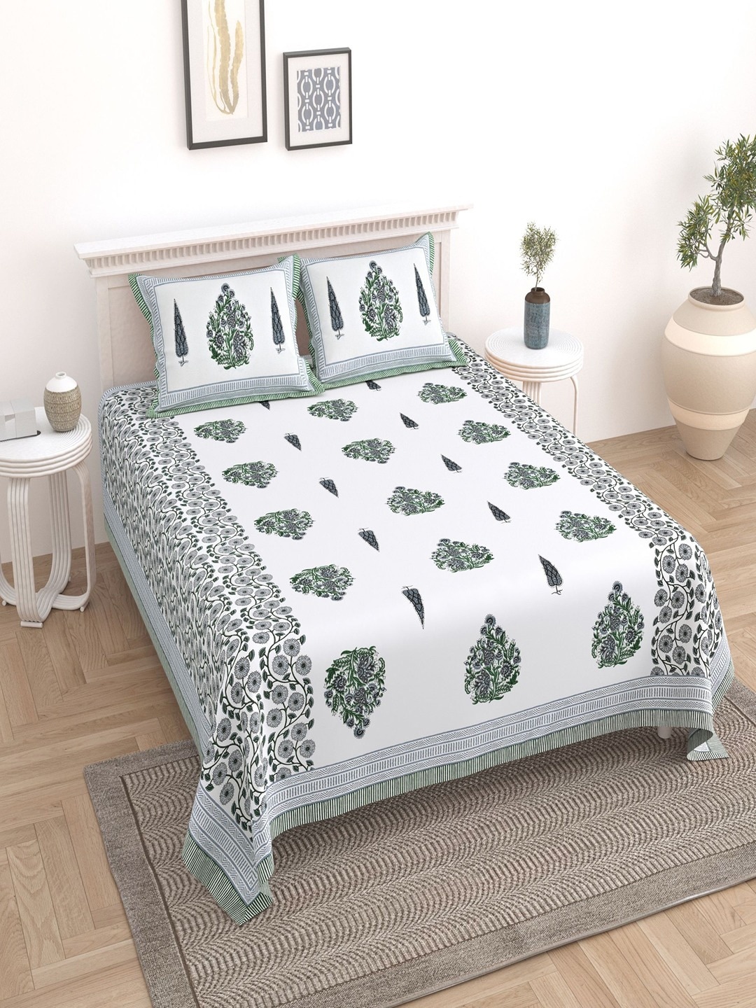 

UNIQCHOICE Green & White Floral Pure Cotton 180 TC King Bedsheet With 2 Pillow Covers