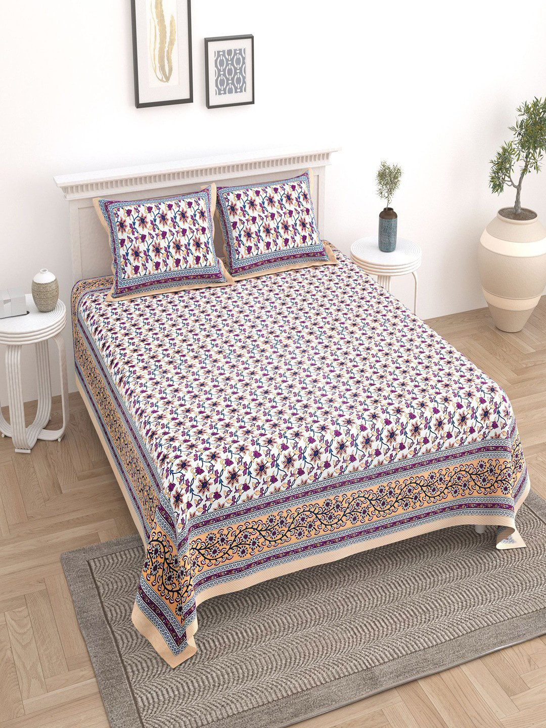 

UNIQCHOICE Beige & White Floral Pure Cotton 180 TC King Bedsheet with 2 Pillow Covers
