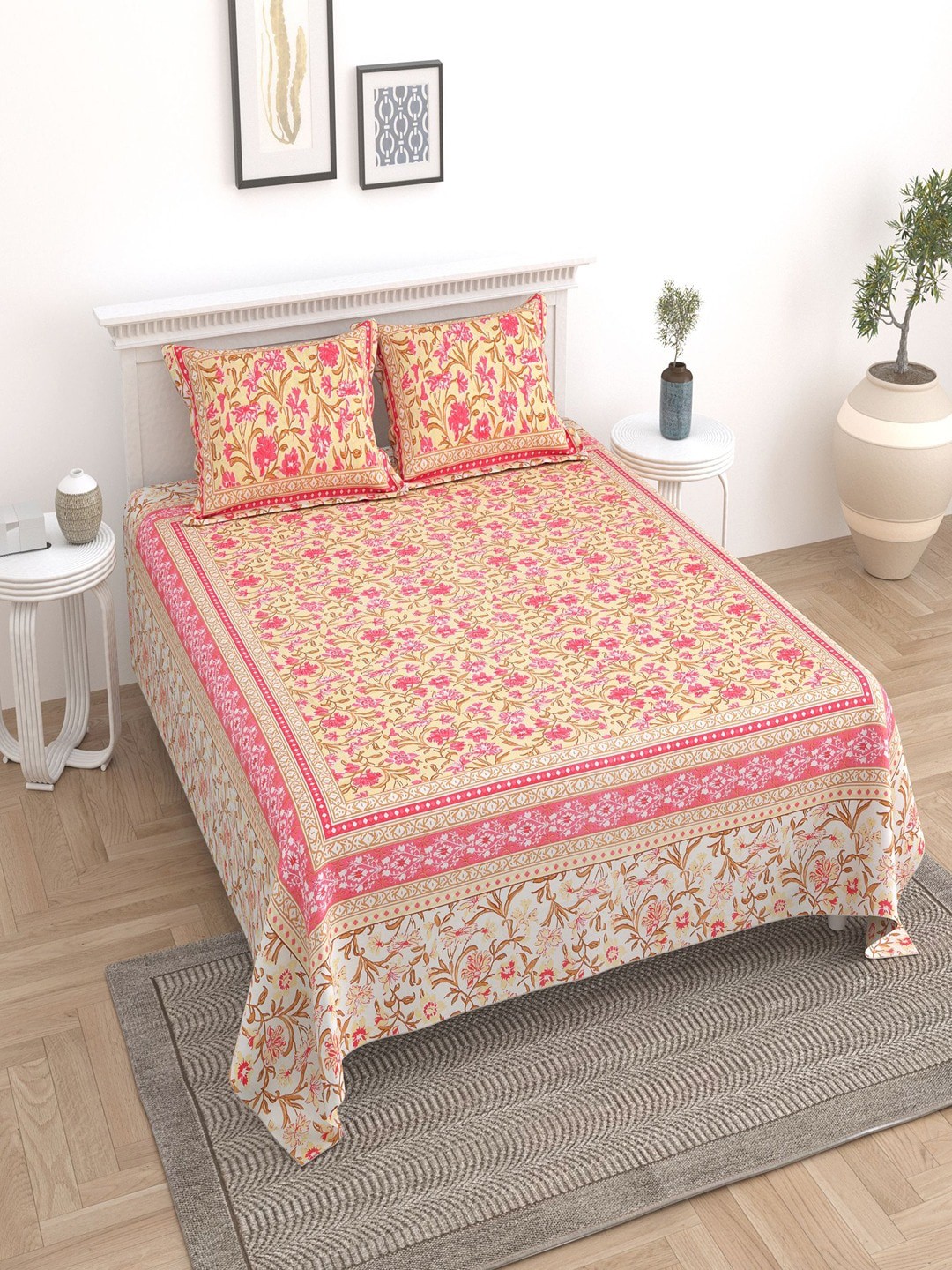 

UNIQCHOICE Orange & Pink Floral Cotton 180 TC King Bedsheet With 2 Pillow Covers
