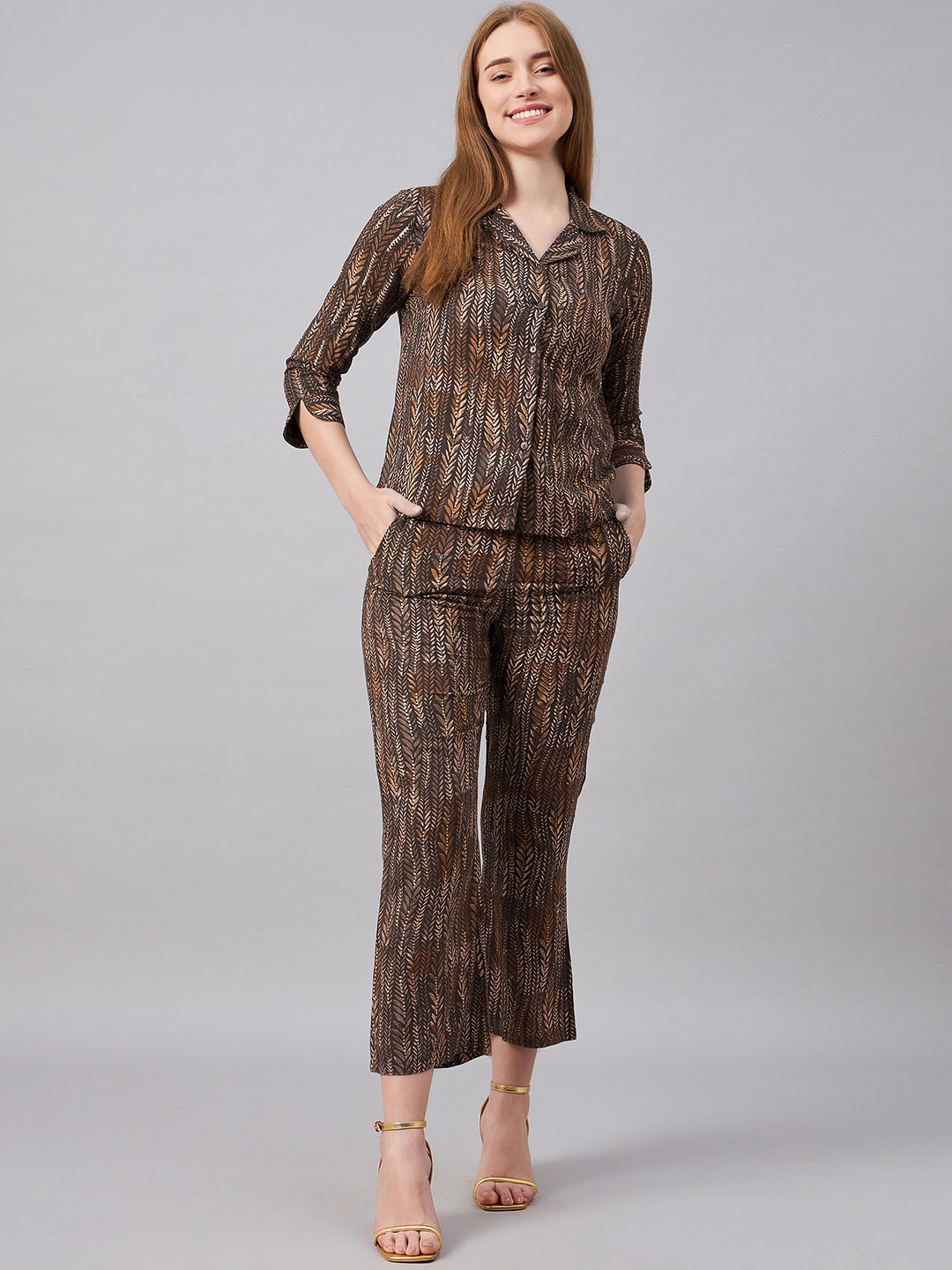 

CHROME & CORAL Floral Printed Shirt & Trousers, Brown