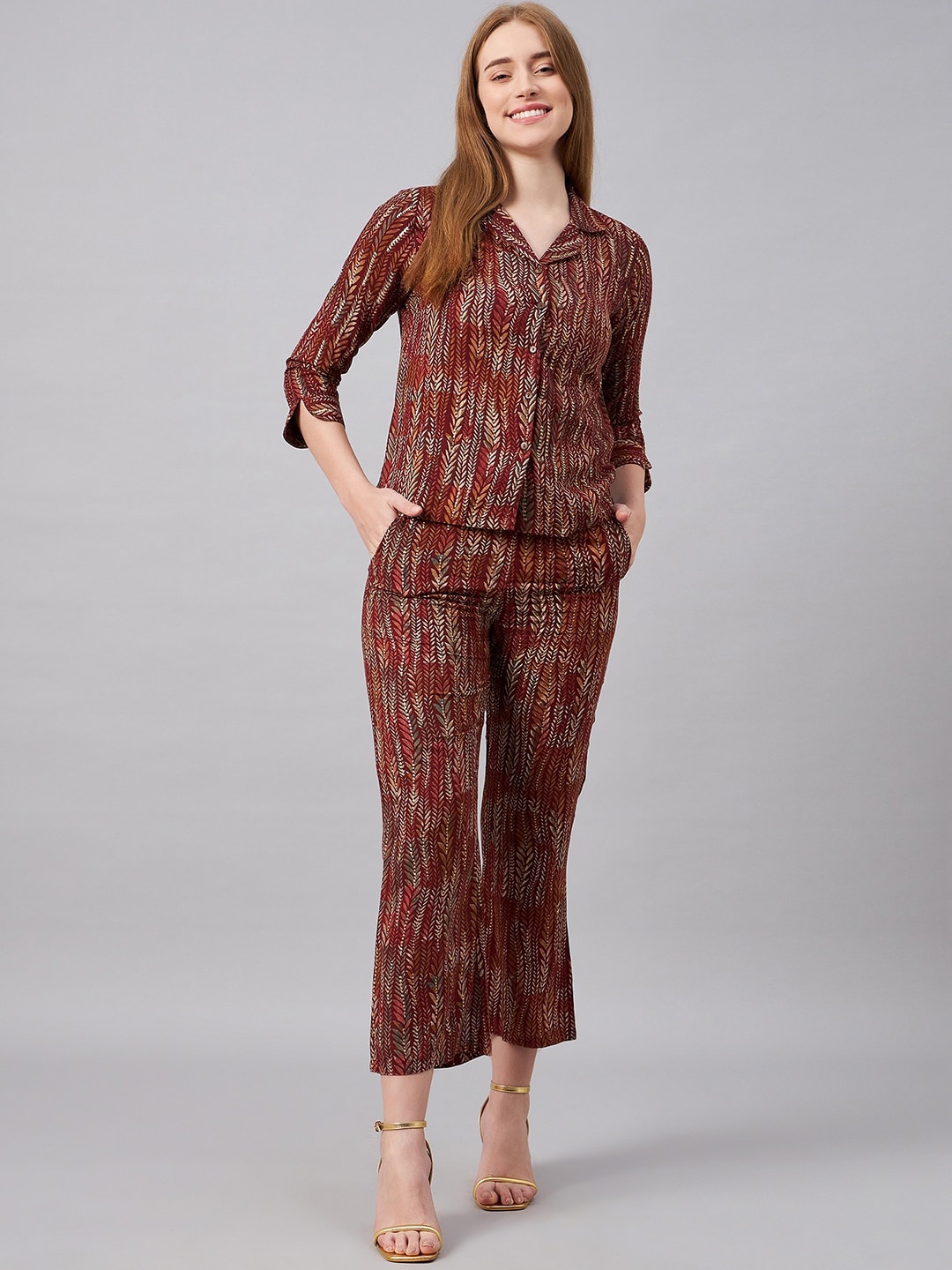 

CHROME & CORAL Floral Printed Shirt & Trousers, Maroon