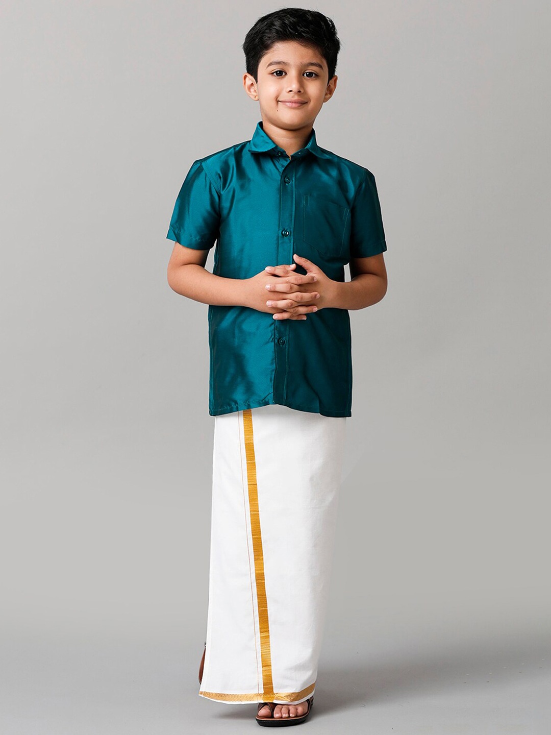 

Ramraj Boys Shirt Collar Shirt With Adjustable Veshti, Green