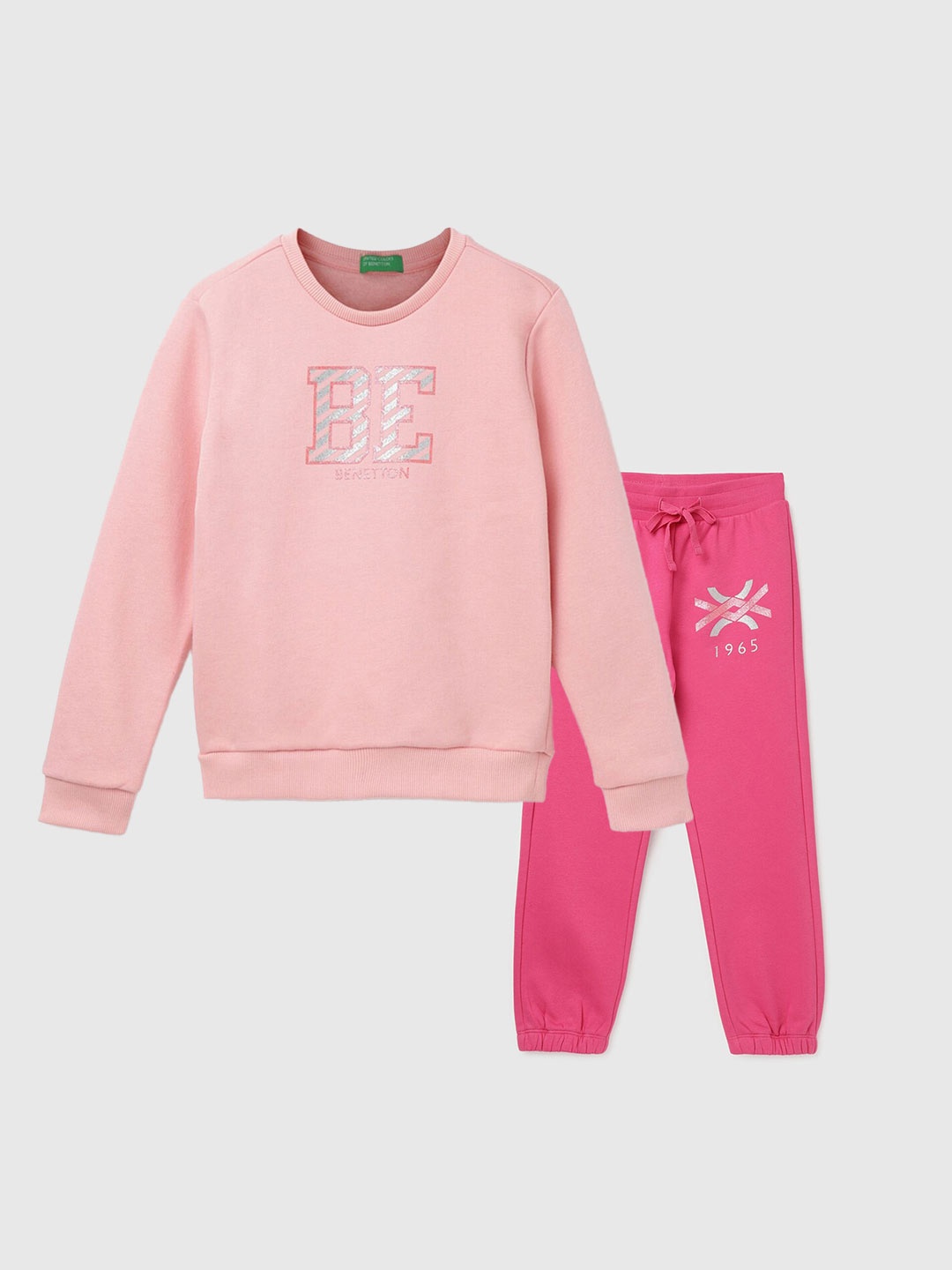 

United Colors of Benetton Girls Typography Printed Sweatshirt and Joggers, Pink