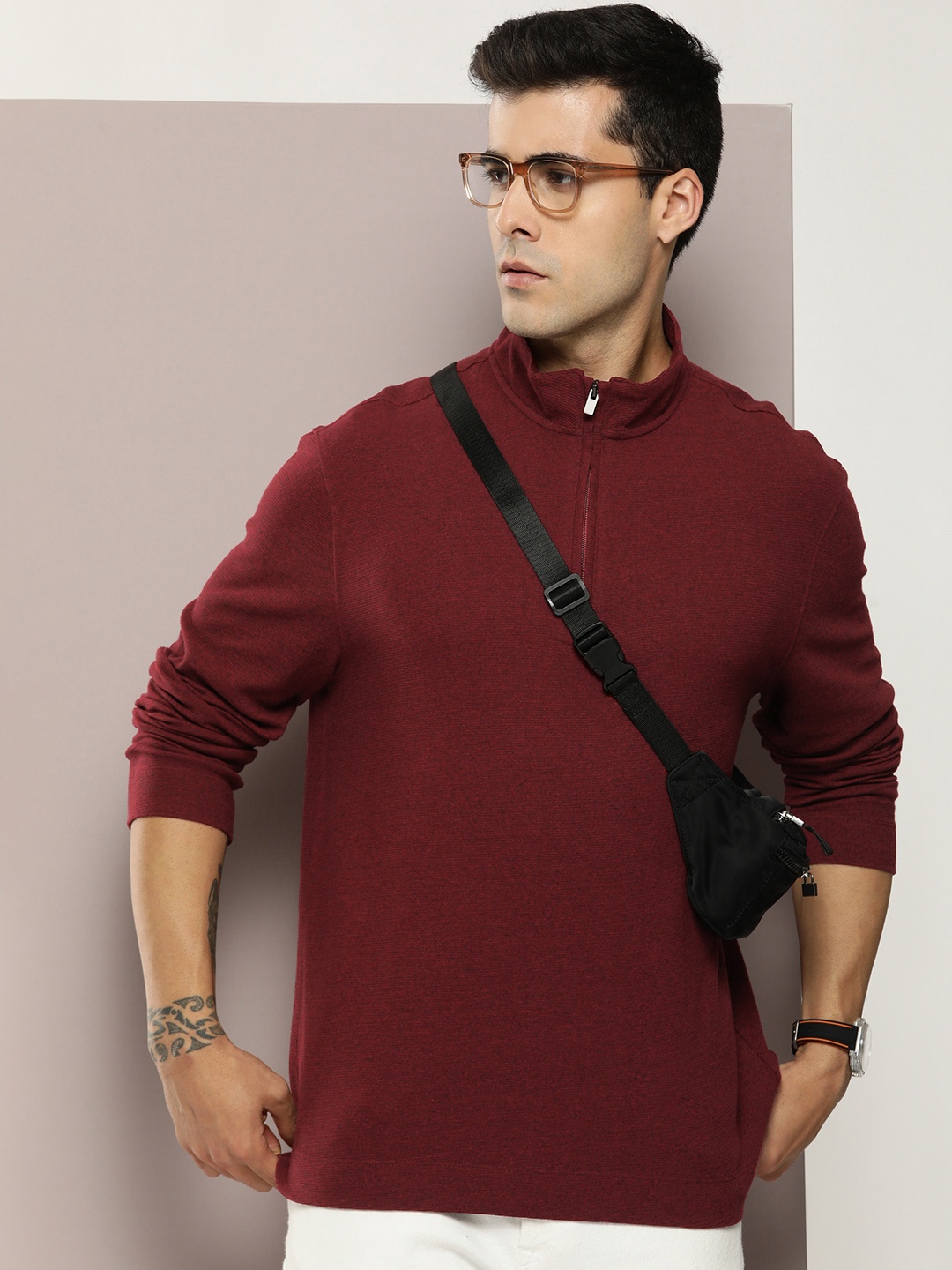 

Kook N Keech Men Solid Sweatshirt, Maroon