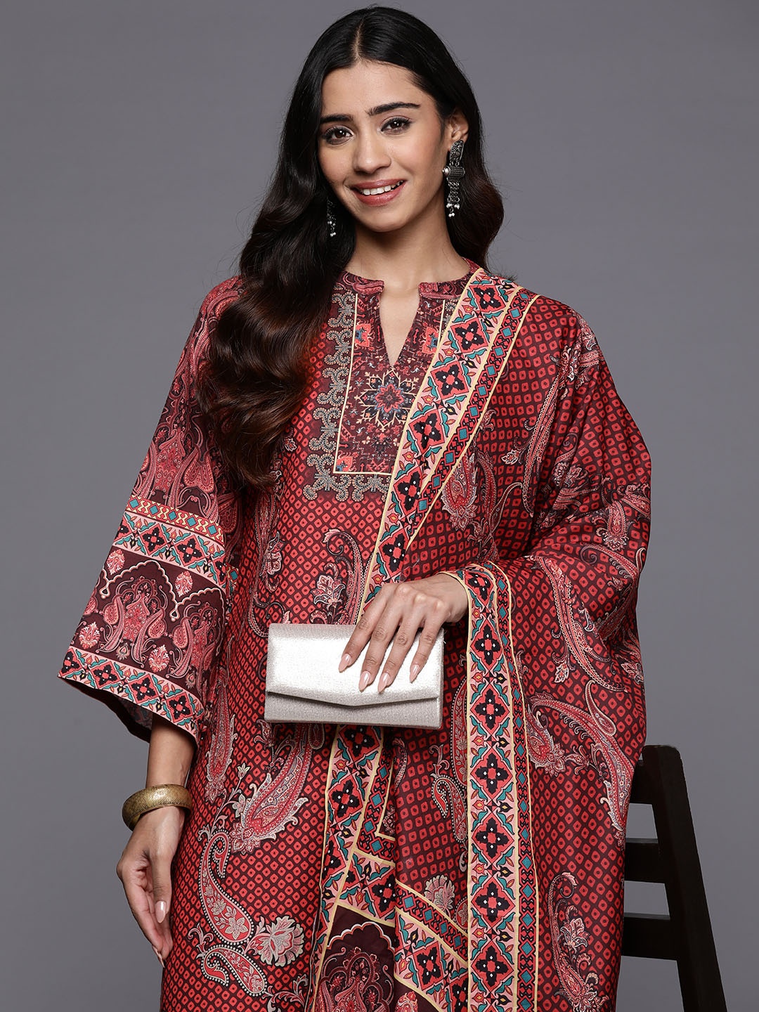 

Varanga Paisley Printed Woolen Kurta Paired with Trousers & Printed Dupatta, Maroon