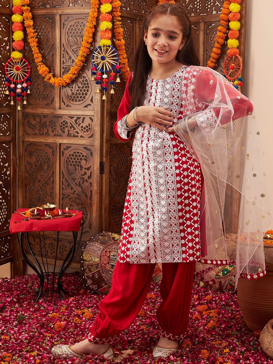 

Cherry & Jerry Girls Ethnic Motifs Embroidered Chikankari Kurta With Salwar & Dupatta, Red