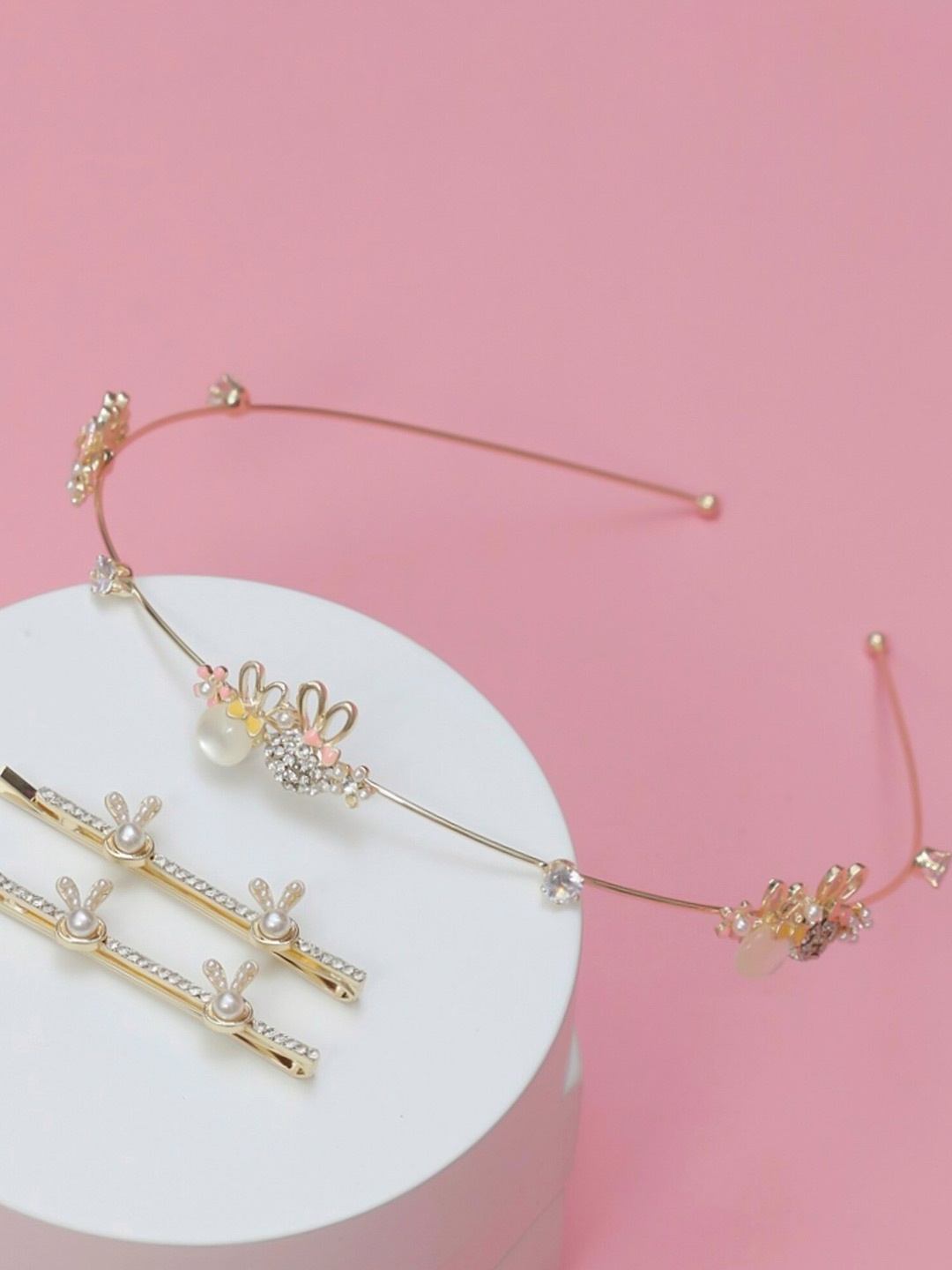

Yellow Bee Girls Set of 3 Embellished Hair Accessory Set, Gold