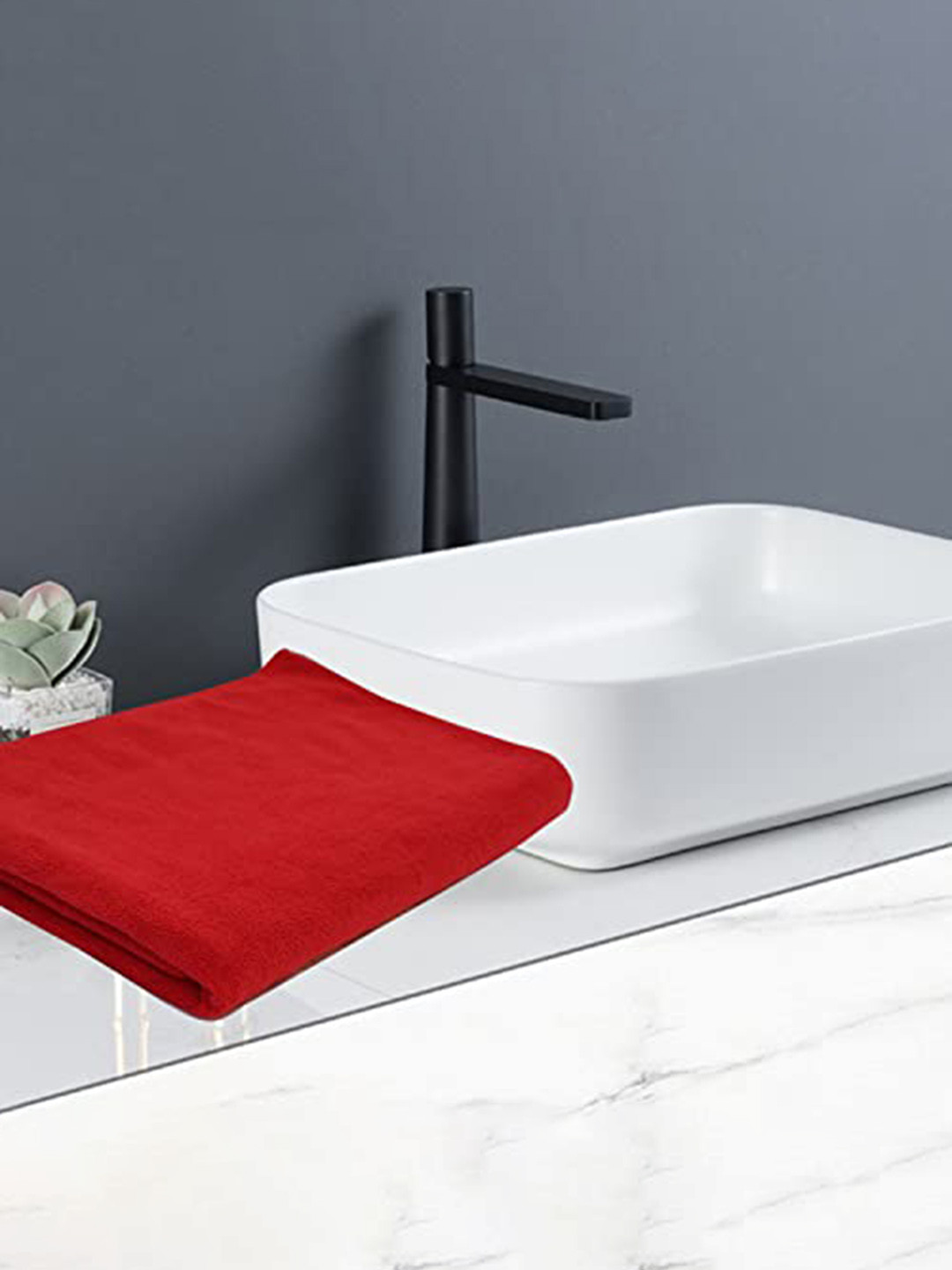 

Lushomes Red 300 GSM Microfiber Quick Dry Bath Towel