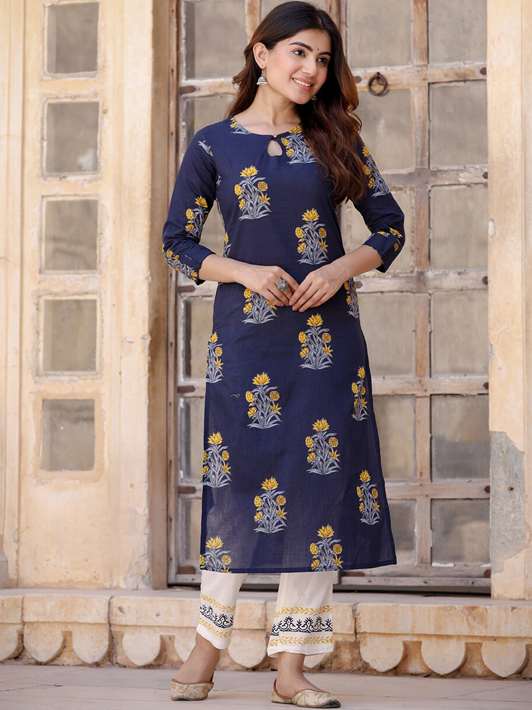 

Yufta Floral Printed Regular Pure Cotton Straight Kurta with Palazzos, Navy blue