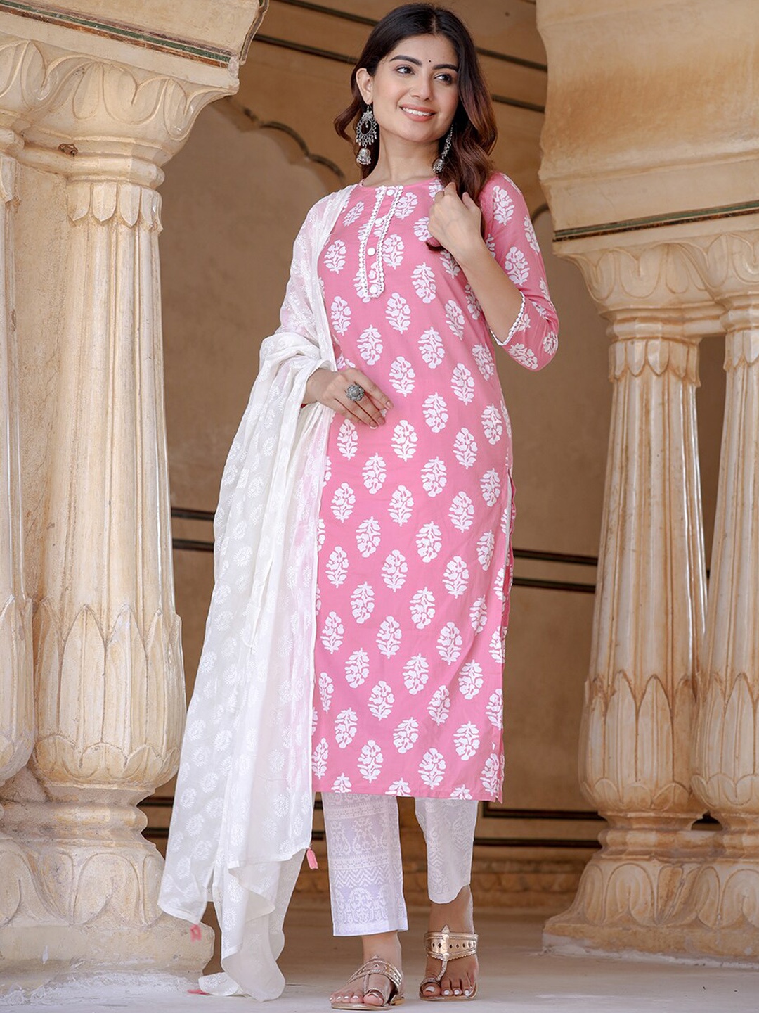 

Yufta Floral Printed Regular Pure Cotton Straight Kurta & Palazzos With Dupatta, Pink