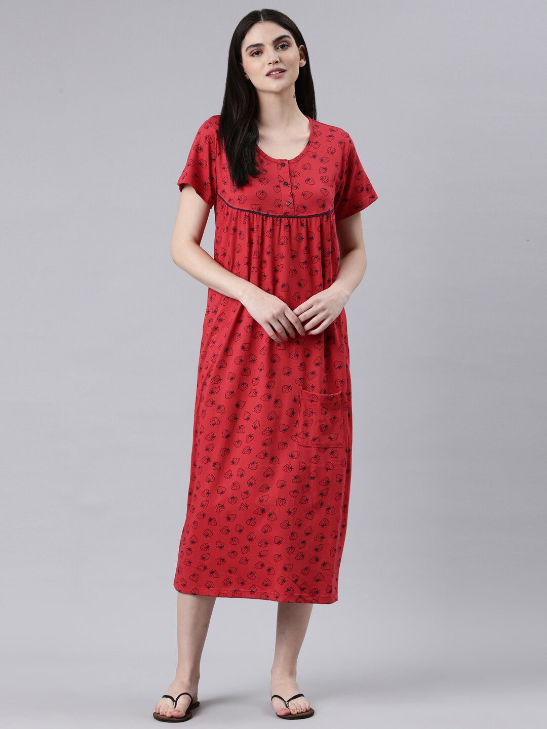 

Kryptic Conversational Printed Pure Cotton Nightdress, Red