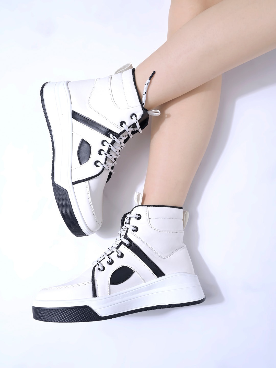

Shoetopia Girls Lightweight Mid-Top Sneakers, White