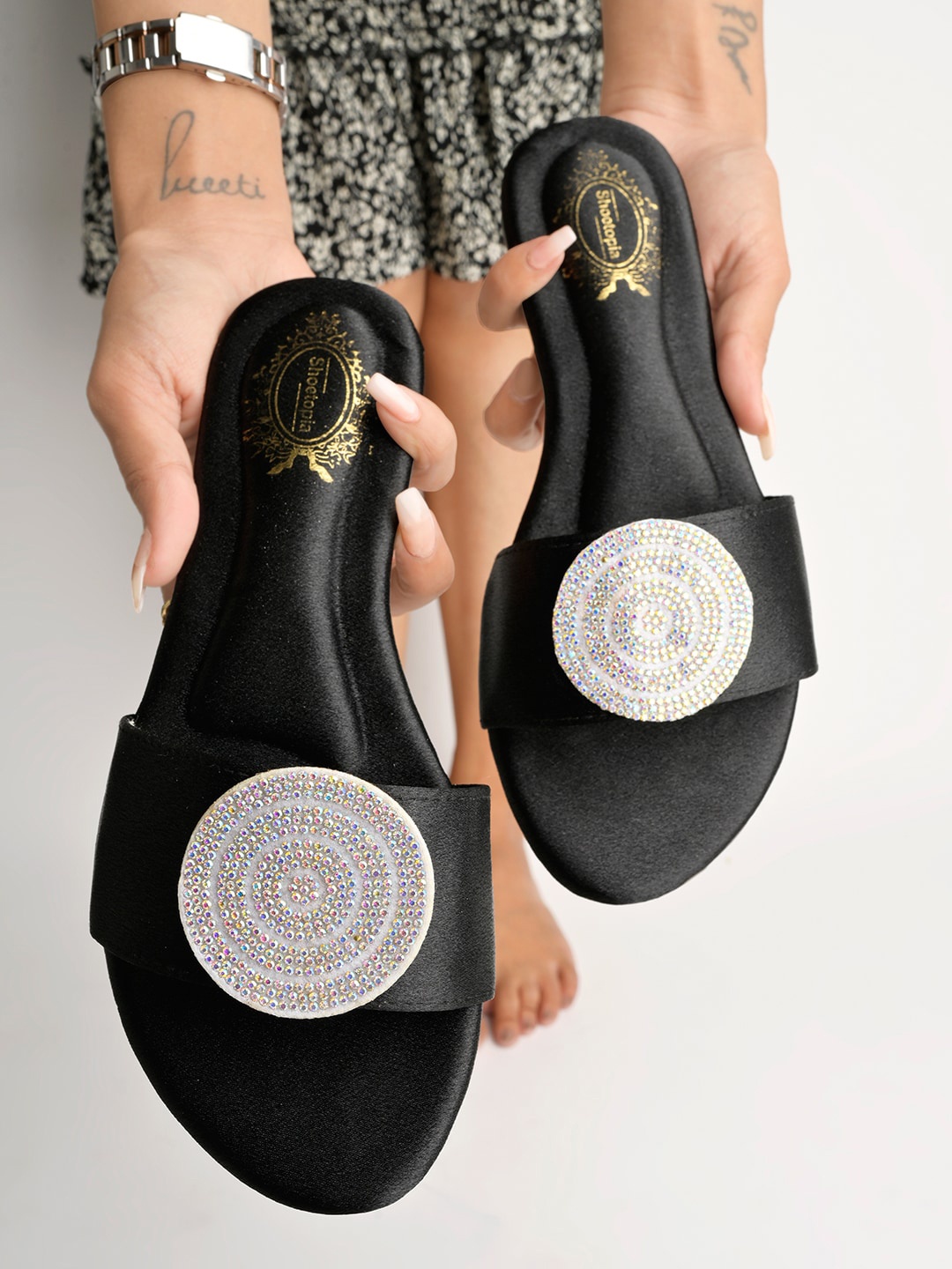 

Shoetopia Girls Embellished Open Toe Flats, Black