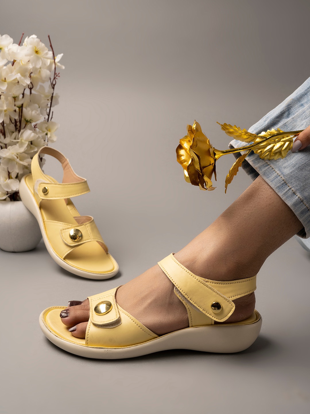 

Shoetopia Girls Studded Open Toe Flats, Yellow